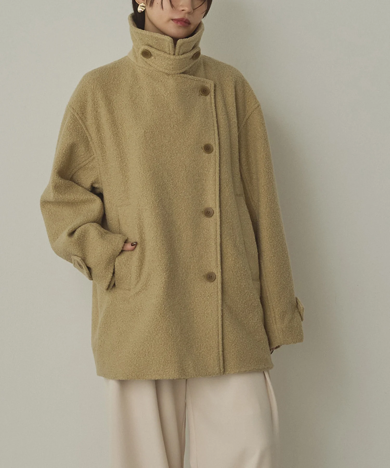 くるくるブークレ ミディアムコート