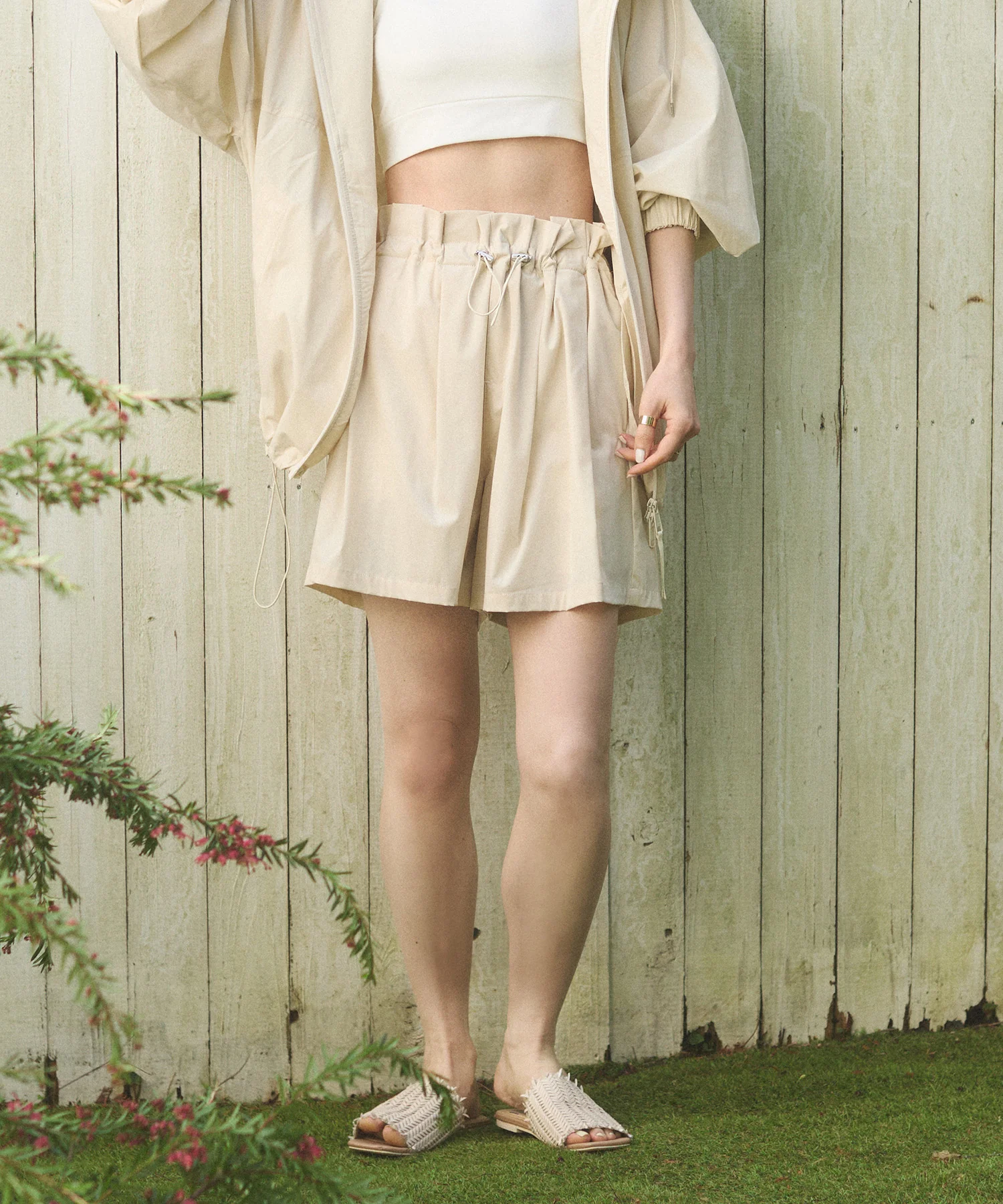 【接触冷感】フリルギャザー ショートパンツ