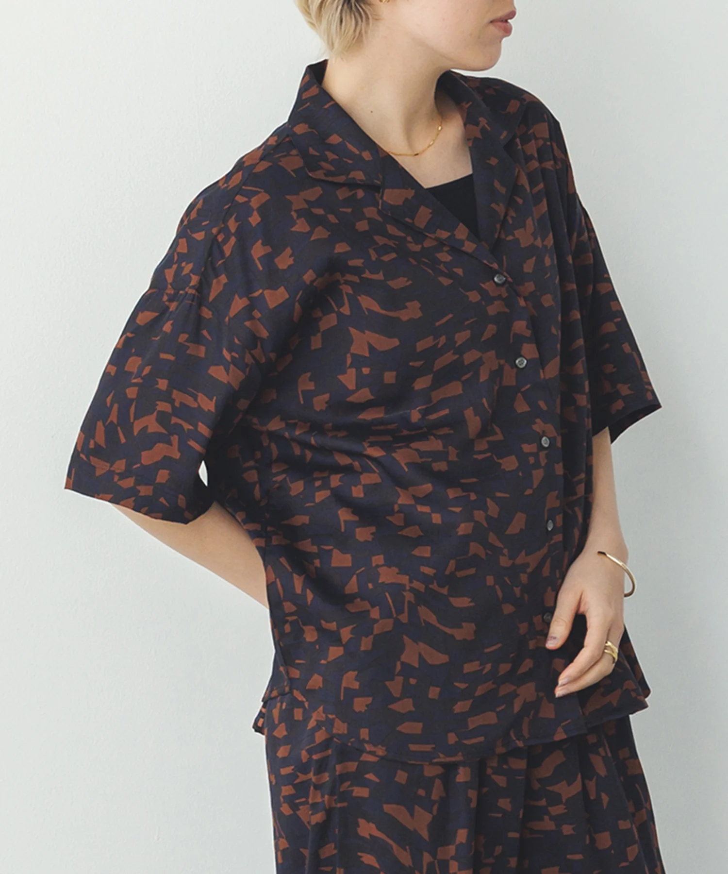 ジオメトリックプリント 半袖シャツ