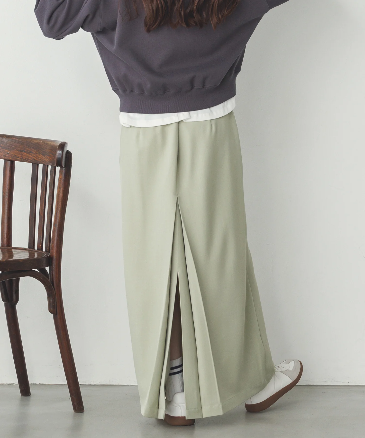 ストレッチポリツイル ナロースカート