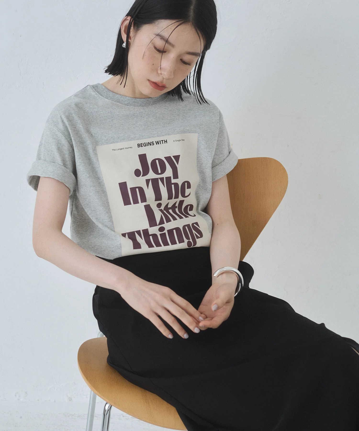 半袖 ロゴプリントTシャツ