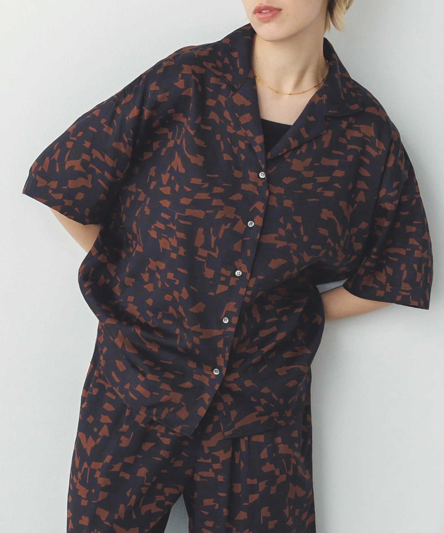 ジオメトリックプリント 半袖シャツ