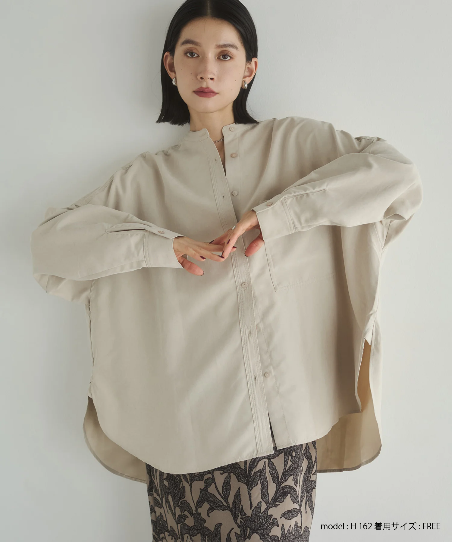 【WEB限定/別注】スウェードライク バンドカラーオーバーサイズシャツ