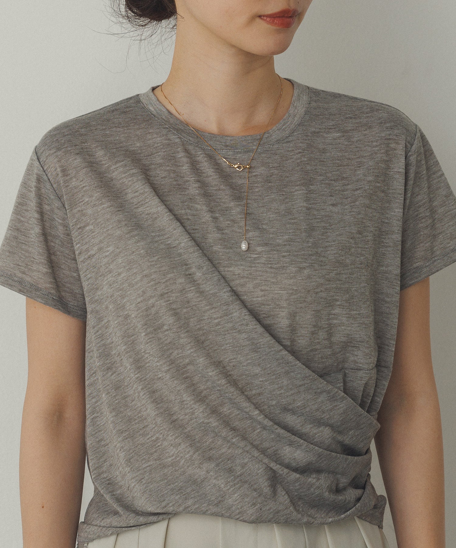 ドレープ デザイントップス