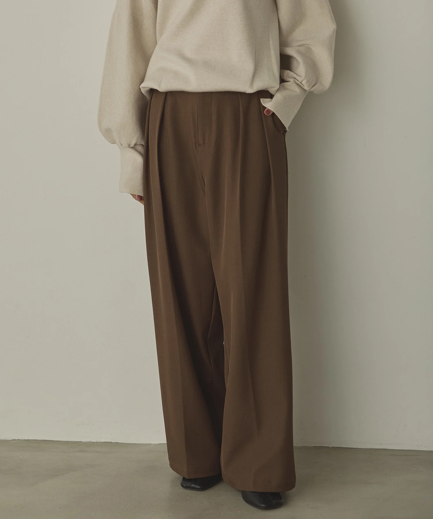 ポリツイル タックパンツ