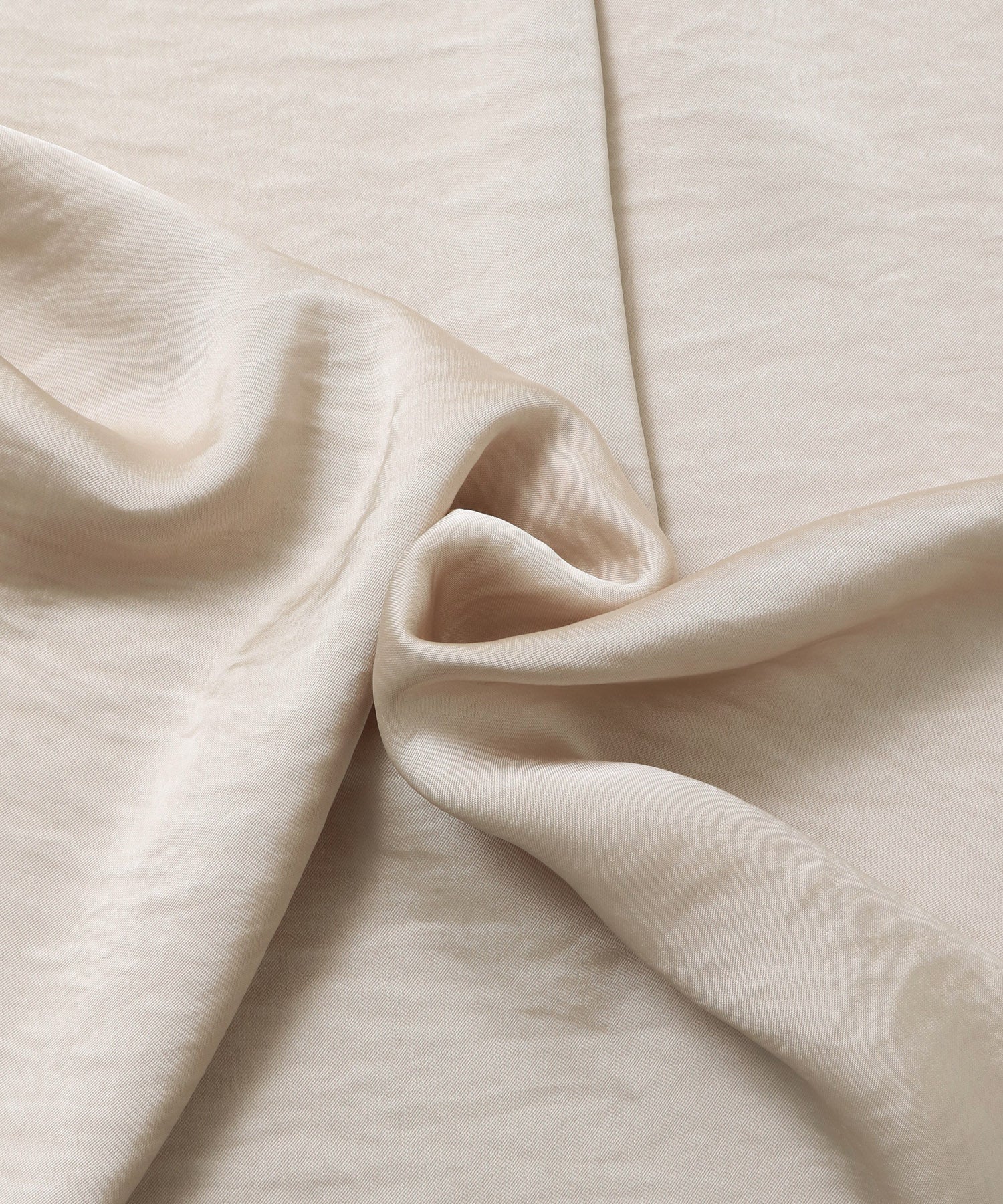 マットサテン タックシャツ