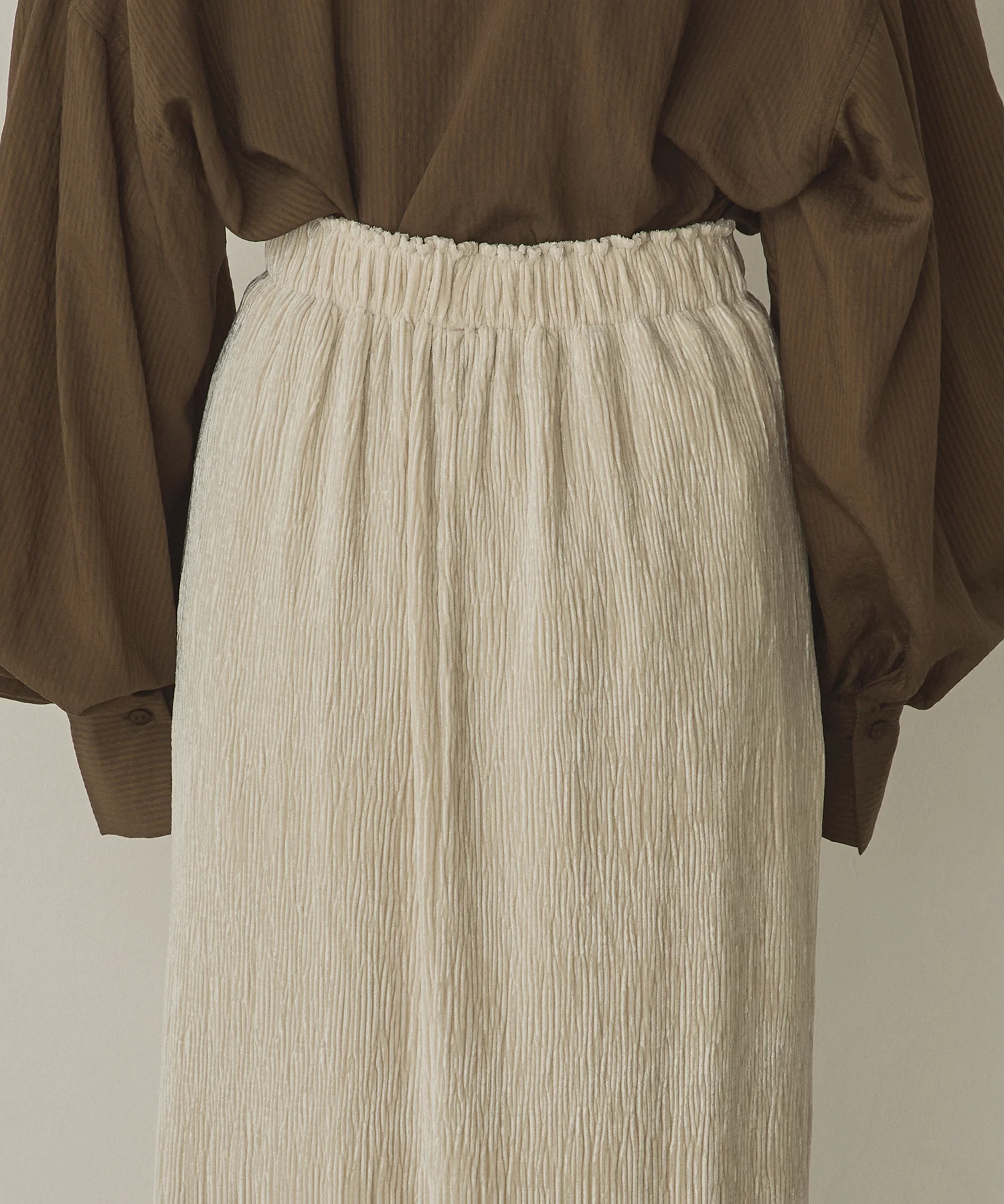 ベロアプリーツタイトスカート