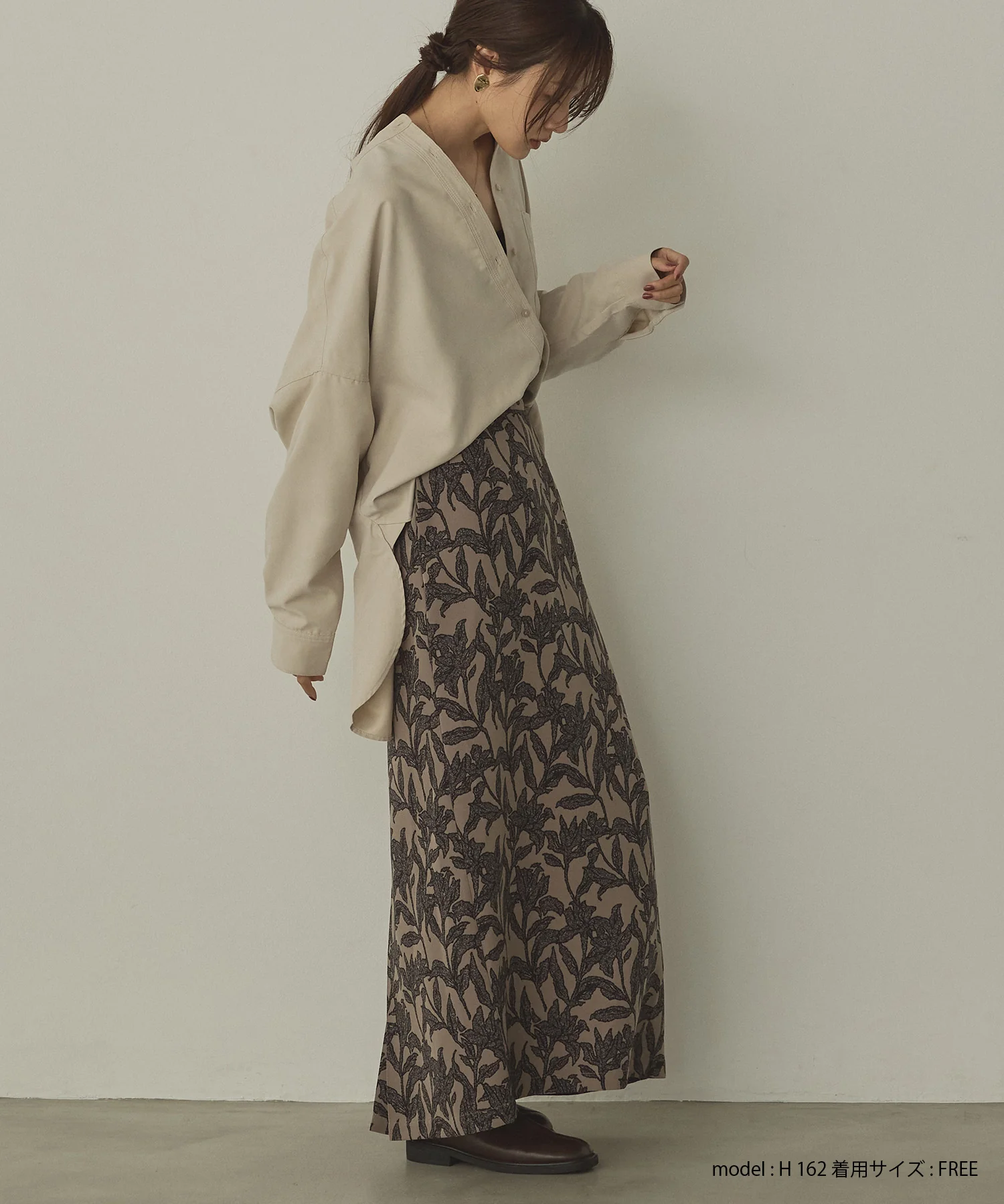 【WEB限定/別注】スウェードライク バンドカラーオーバーサイズシャツ