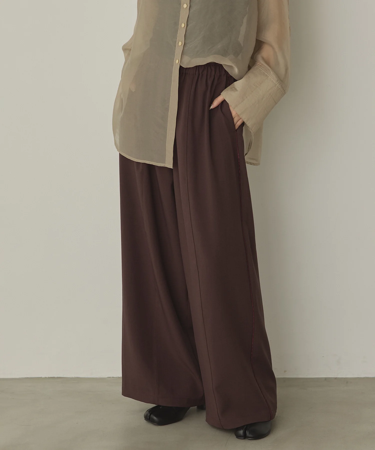 サイドライン ワイドストレートパンツ