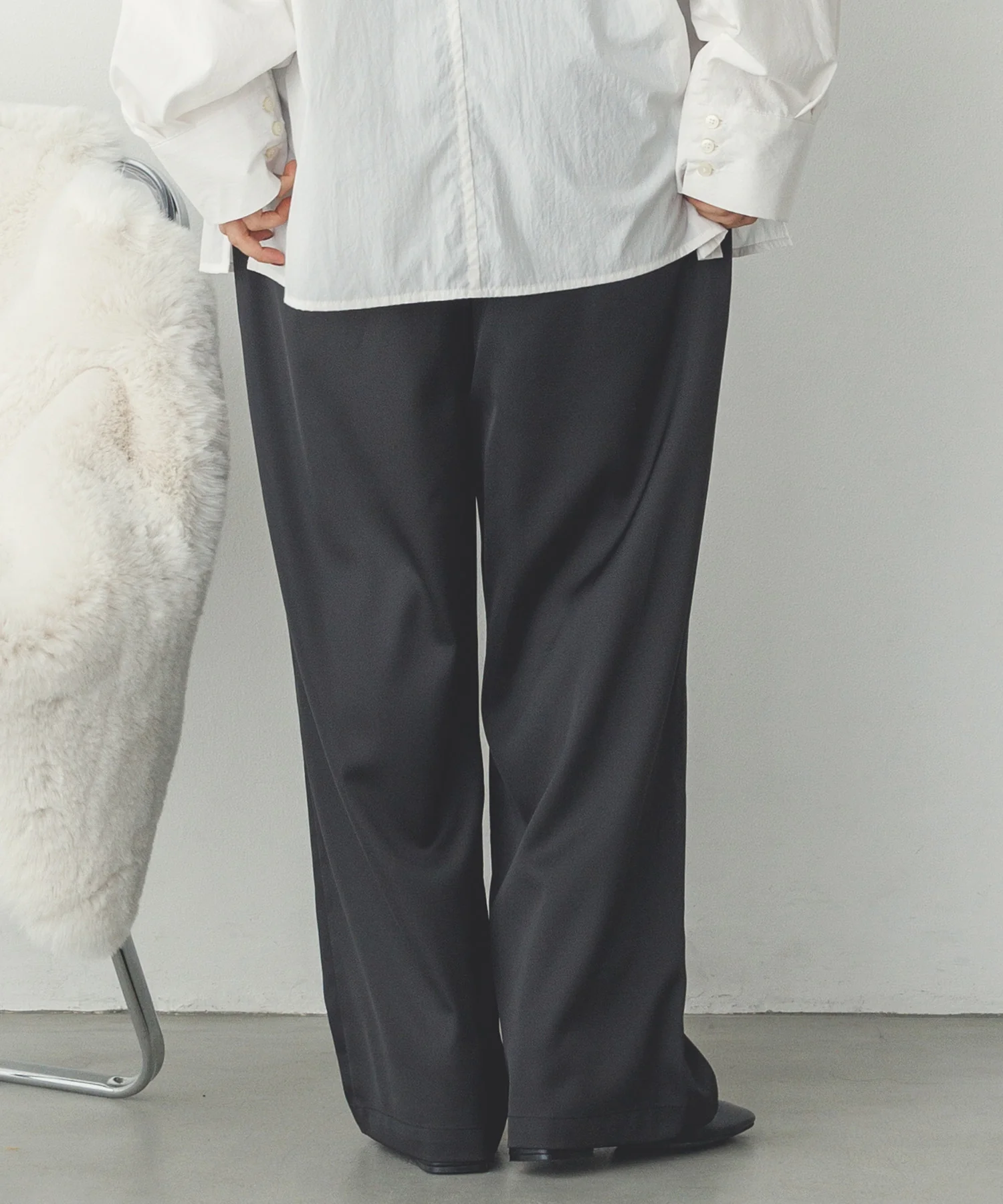 サテン ストレートイージーパンツ