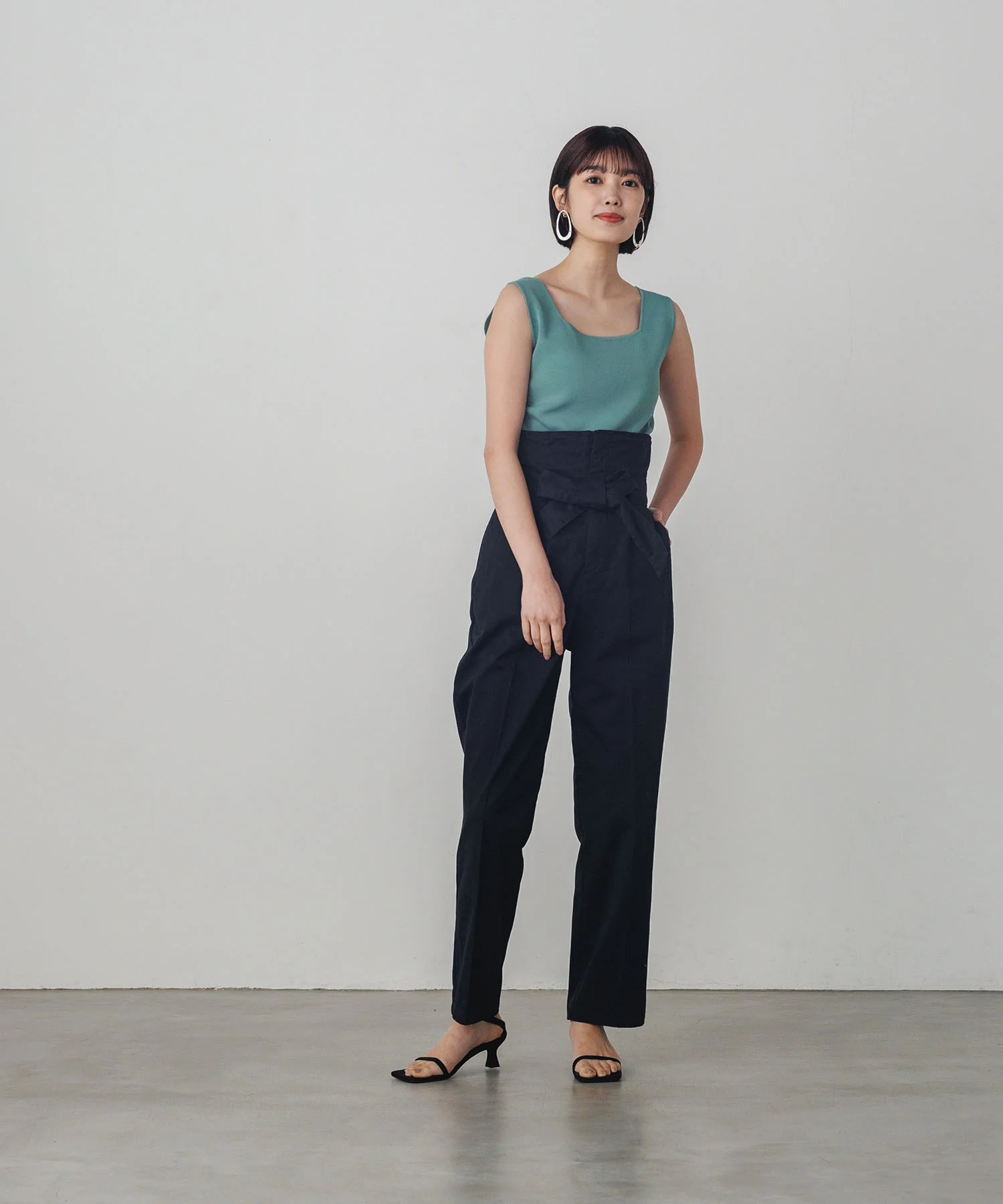 【新色追加】無地 スクエアニットタンクトップ