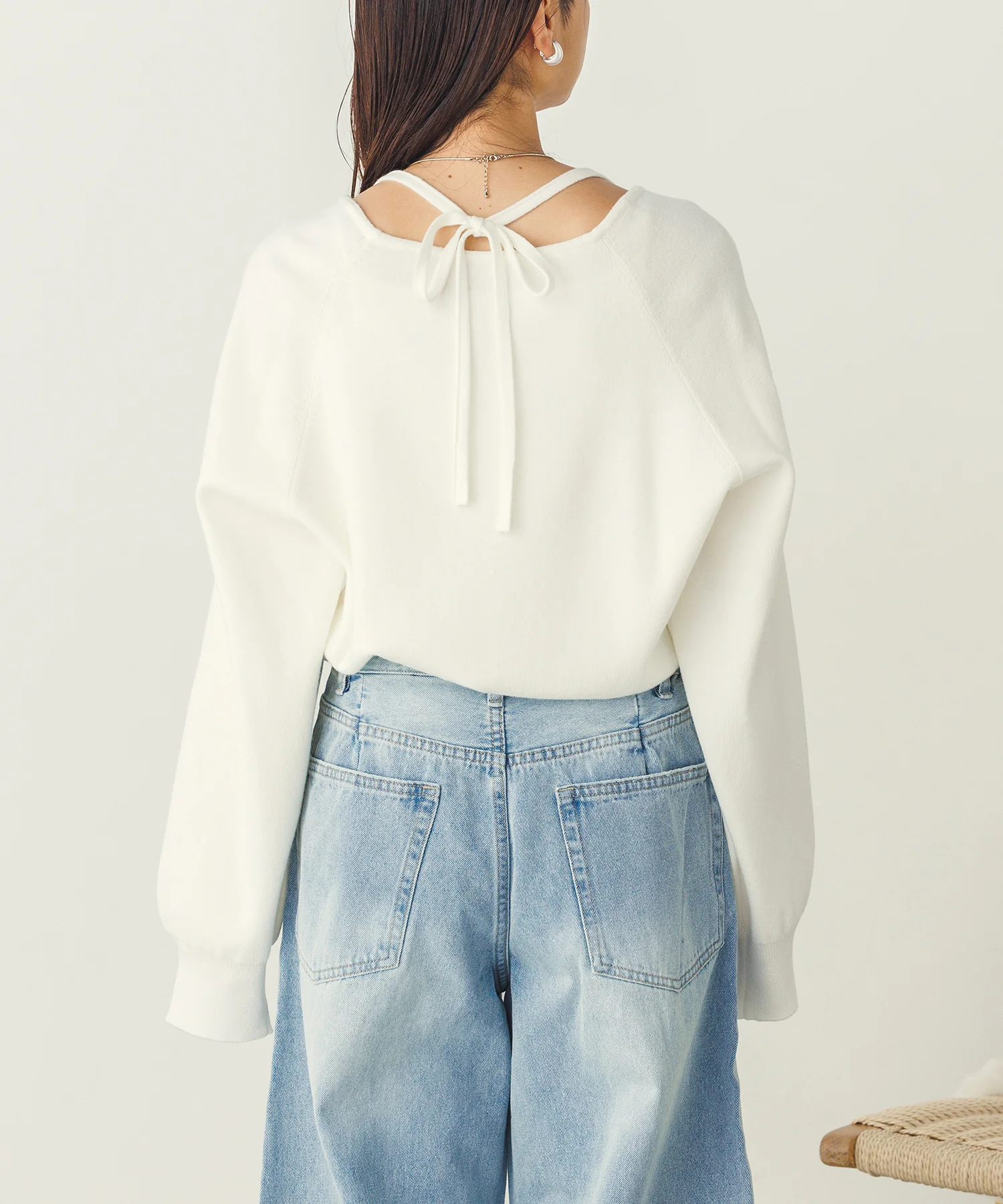 【静電気防止】やわもちヤーンホルターネックスクエアニット