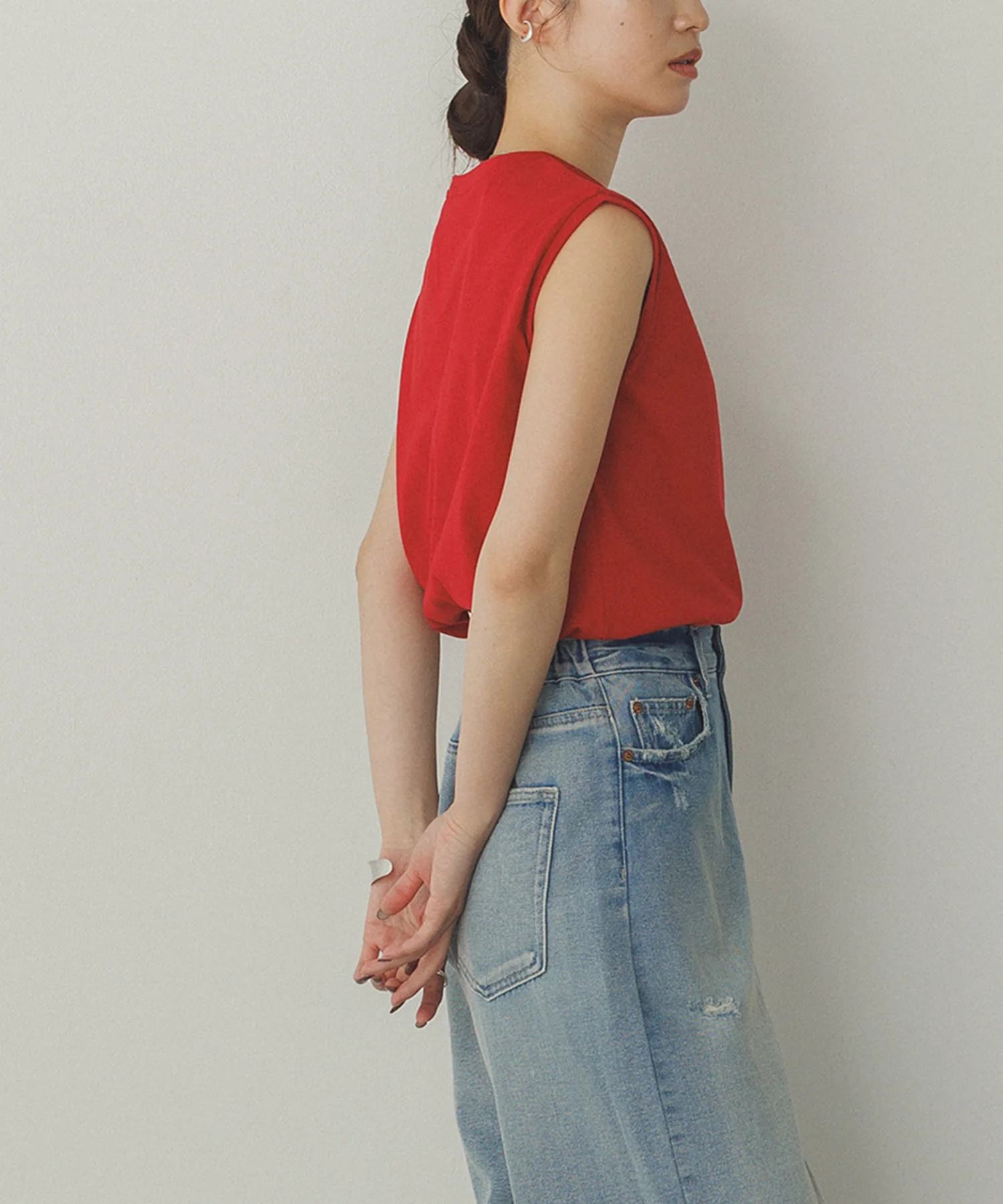 【新色追加】ベーシックノースリーブトップス