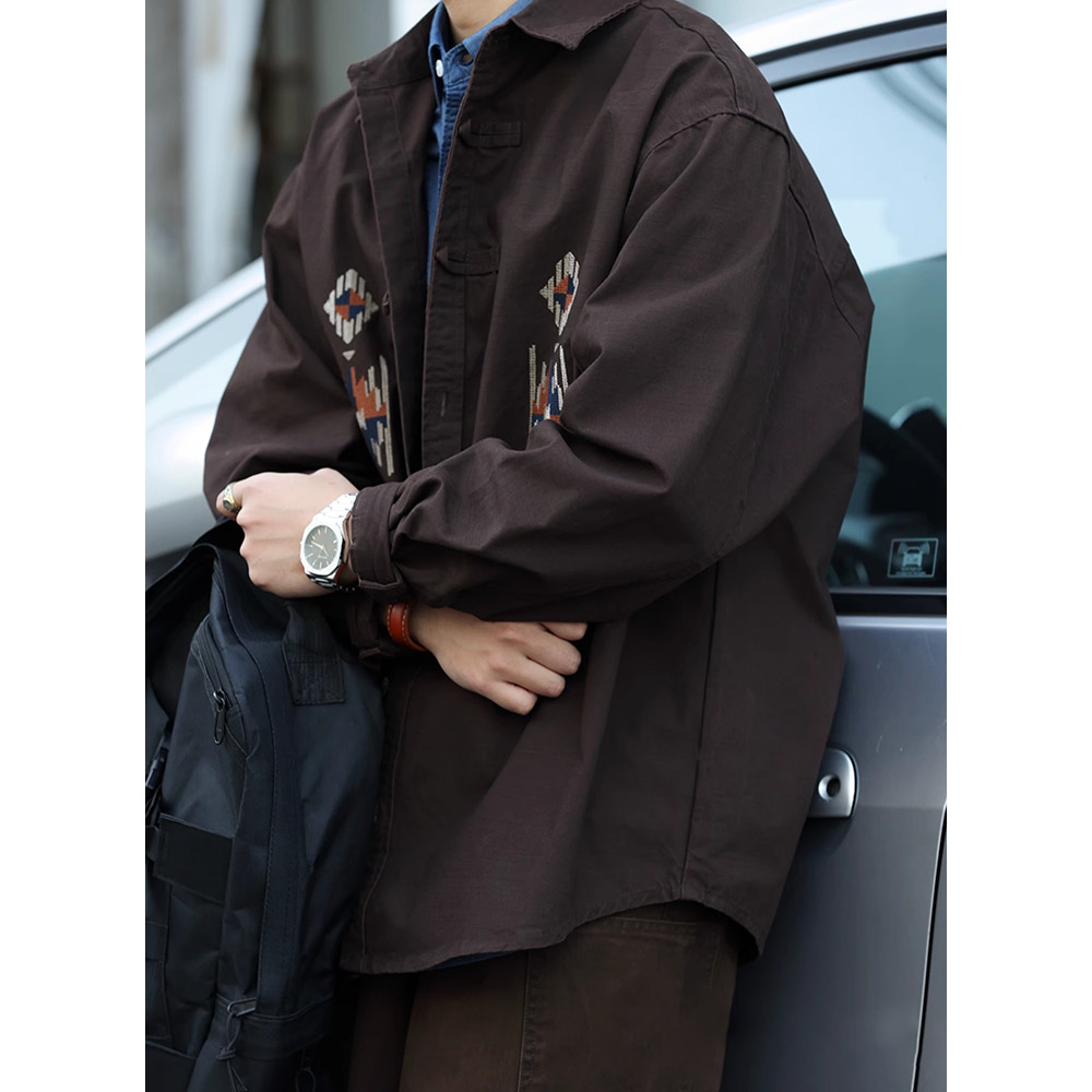 エスニック調ハンドメイドボタン　ペイズリークロスステッチ刺繍シャツ