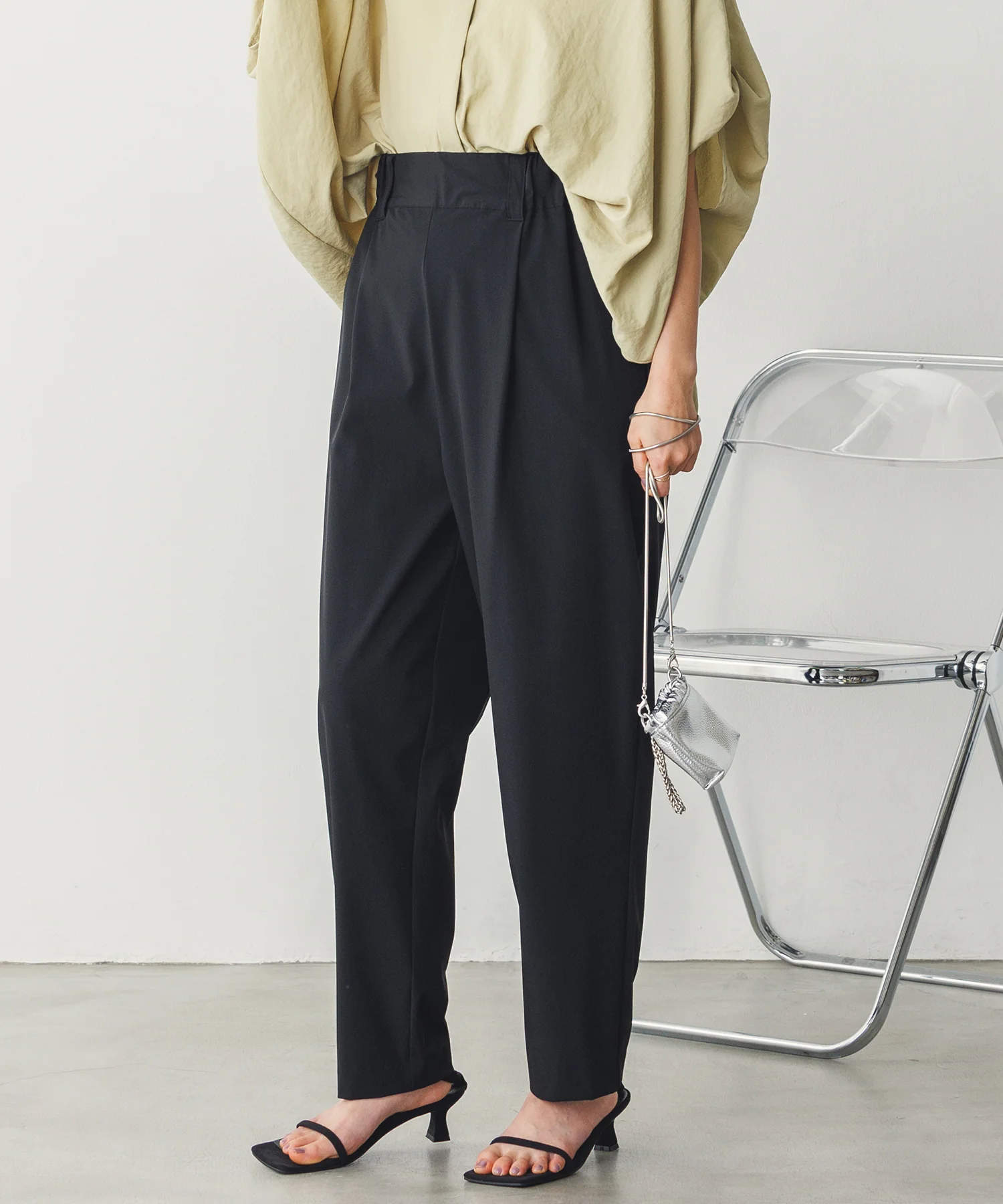 【新色追加】接触冷感テーパードパンツ