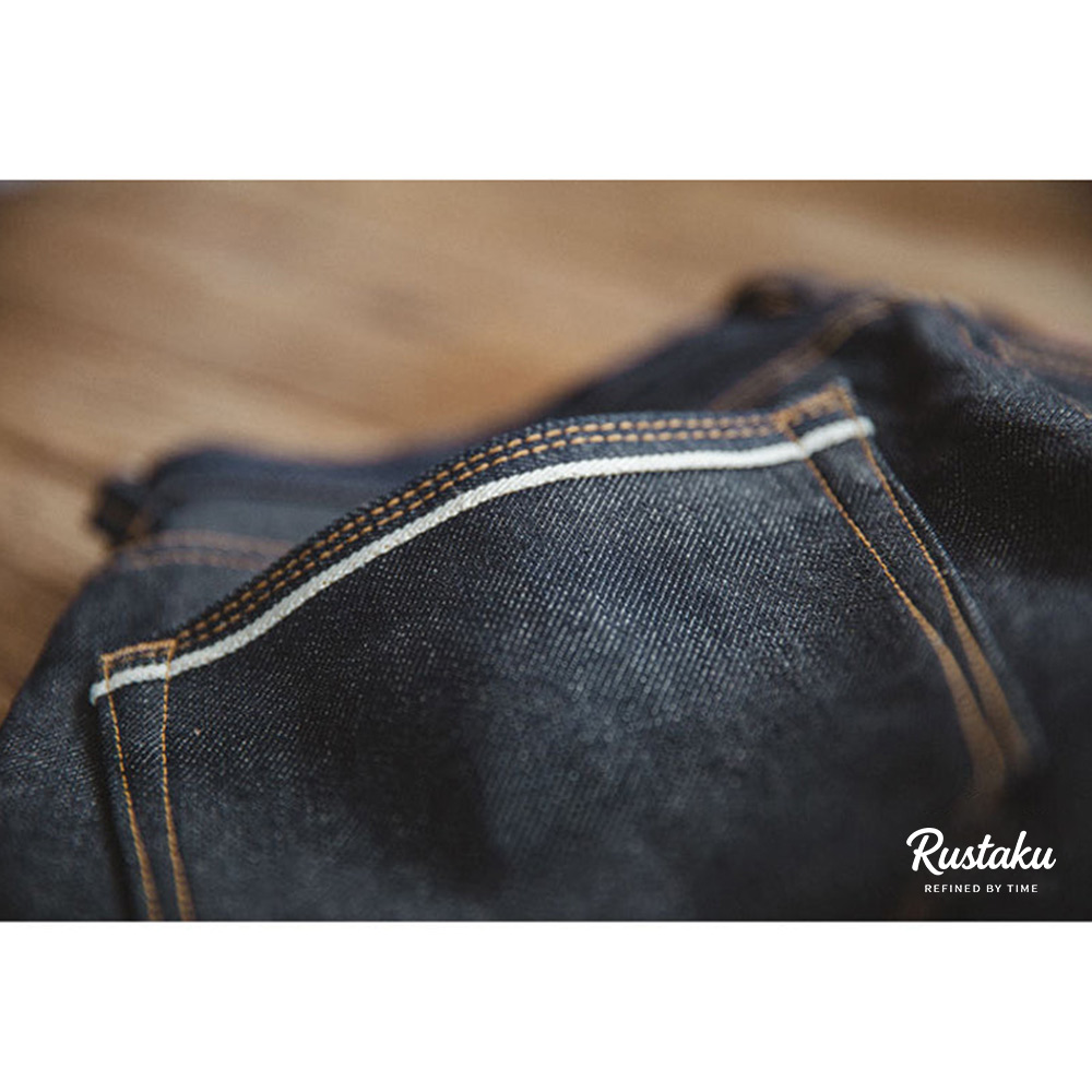 赤耳セルビッチ　13.8オンステーパードデニムパンツ