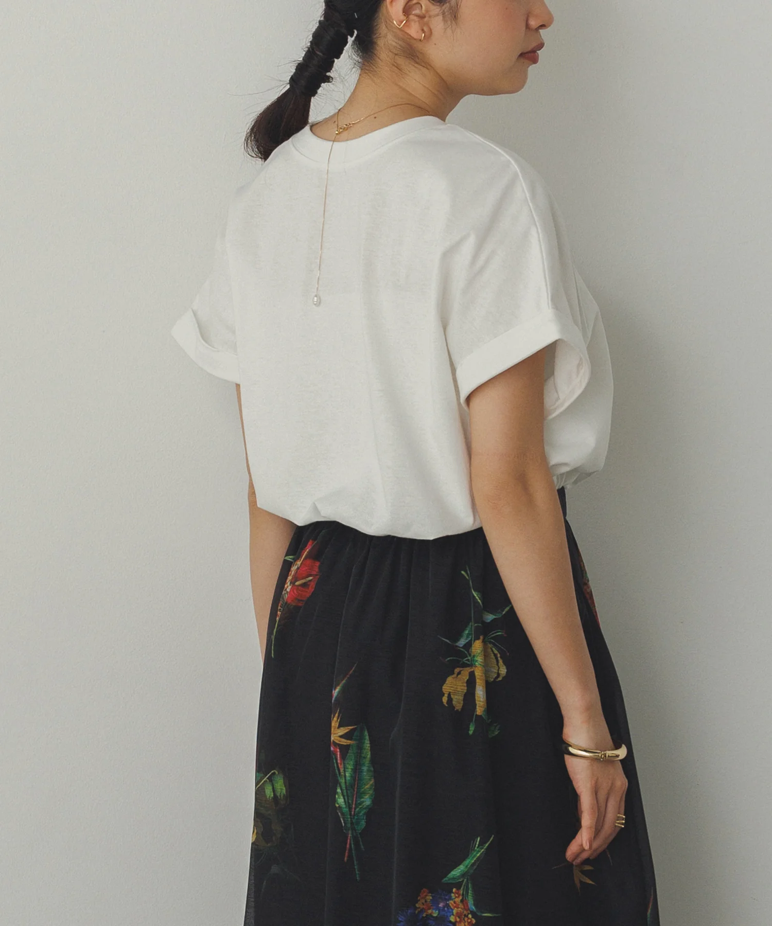 前後2WAY ロゴプリントTシャツ