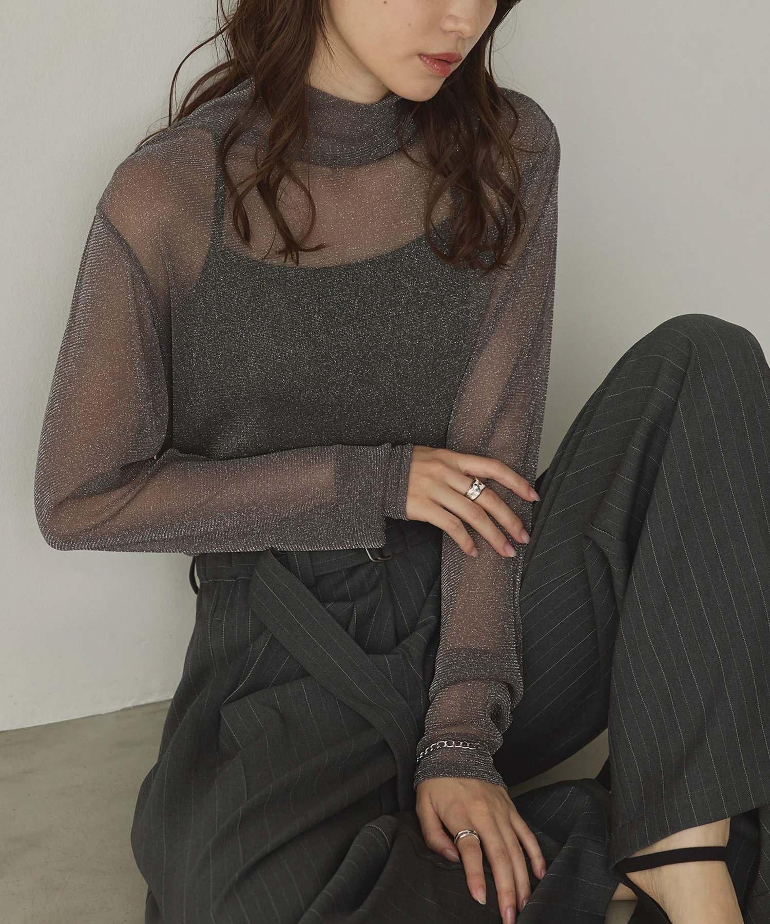 【新色追加】ラメシアー ハイネックトップス