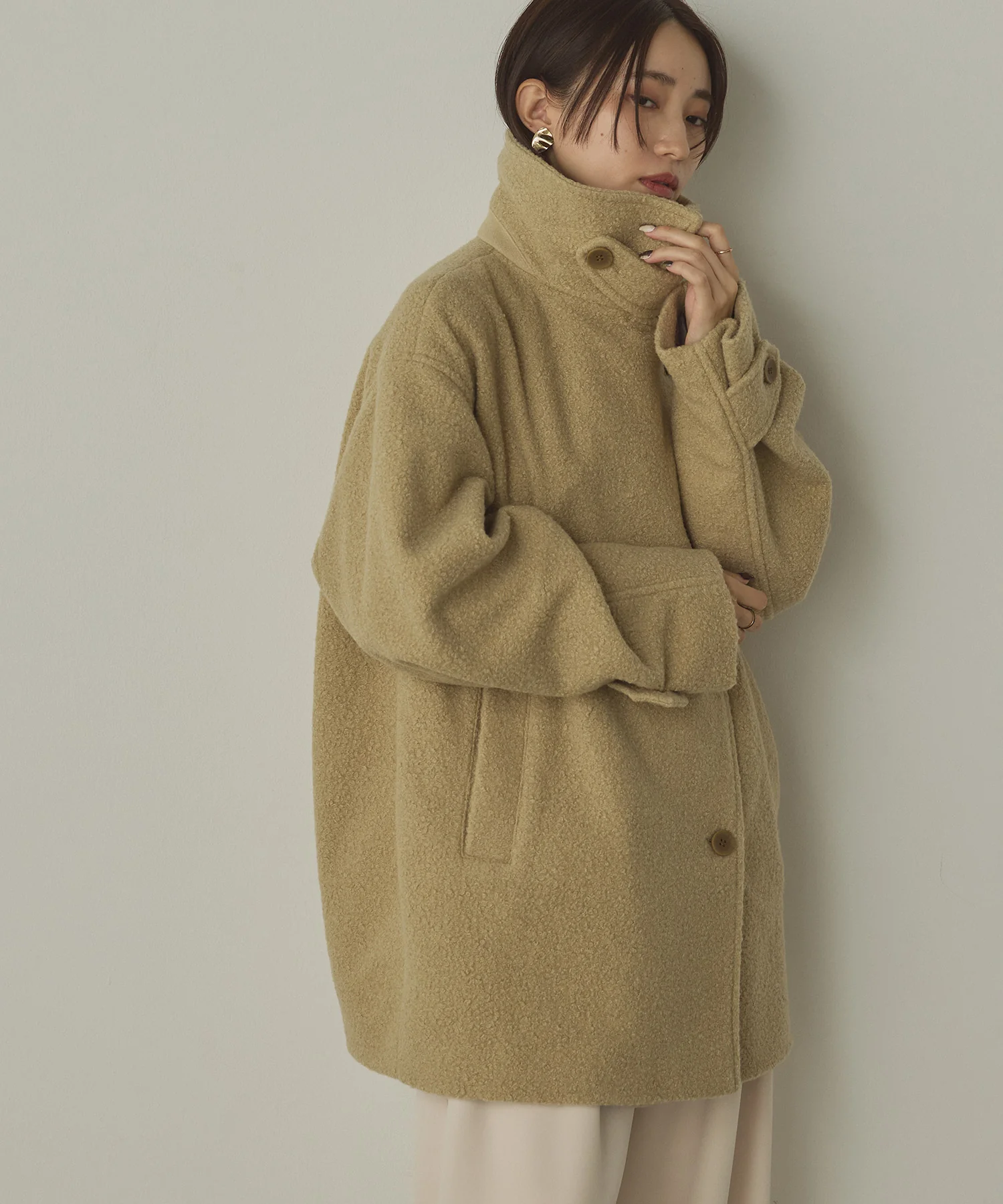 くるくるブークレ ミディアムコート