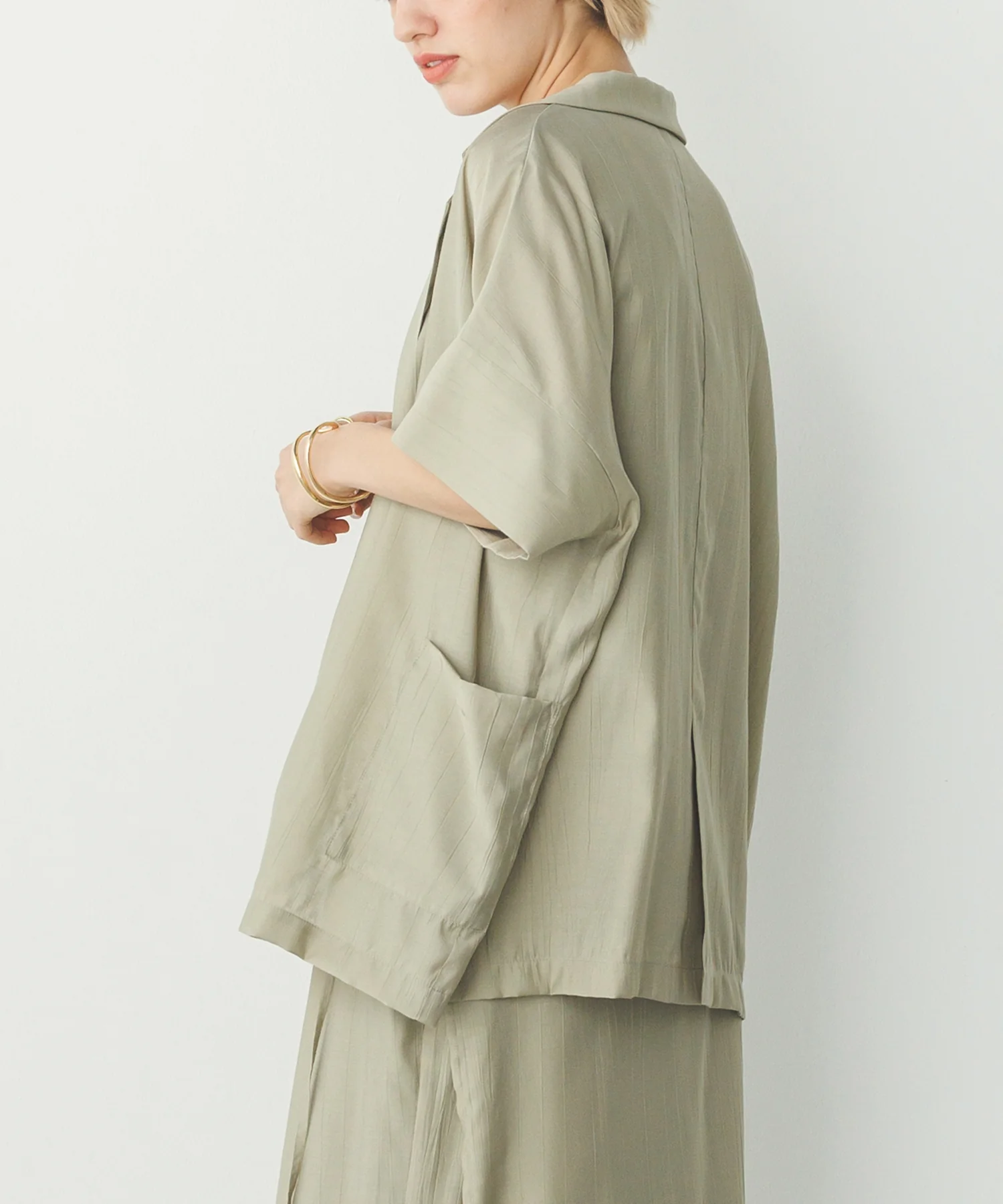 ワッシャーサテン シャツジャケット