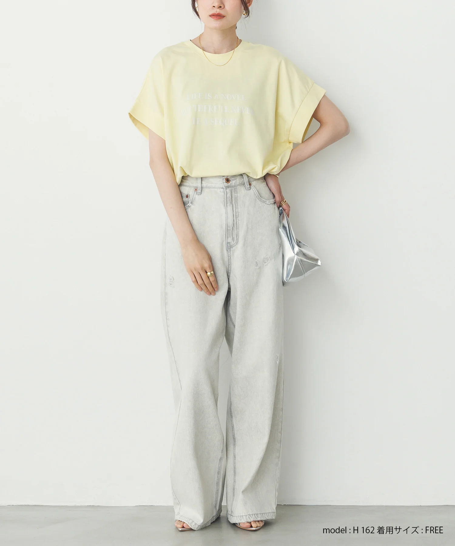 紫外線変化 ロゴTシャツ