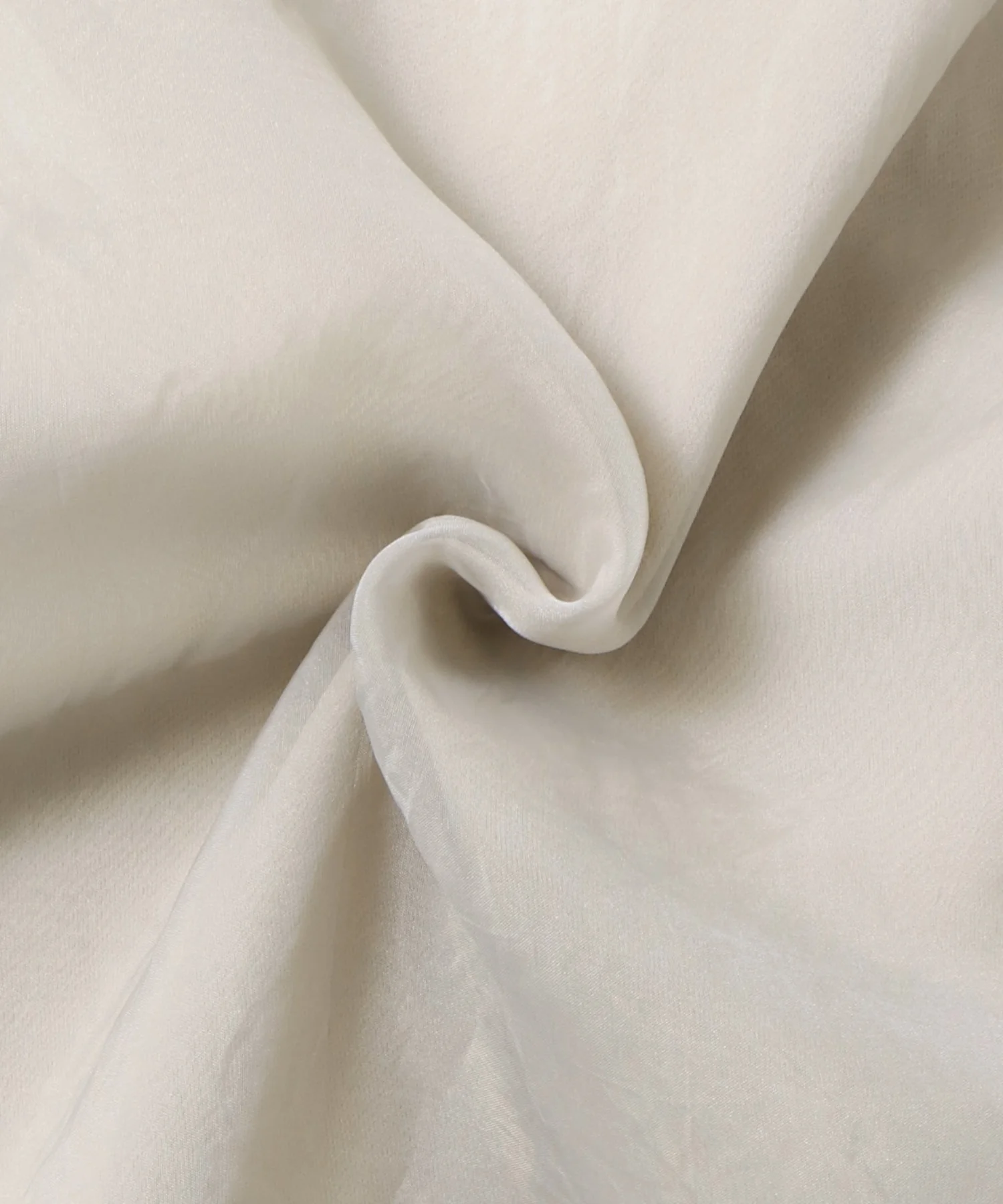 ニュアンス シアーレイヤードトップス