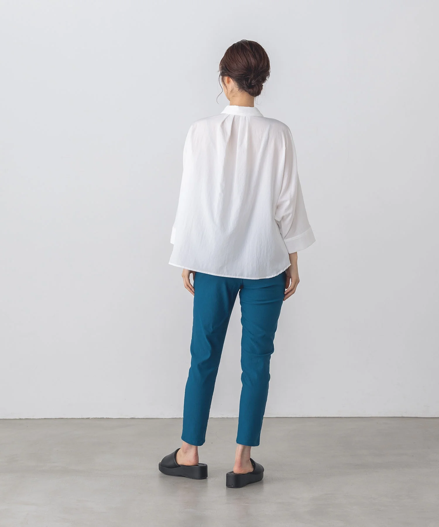 無地 バリらくテーパードパンツ S Mサイズ