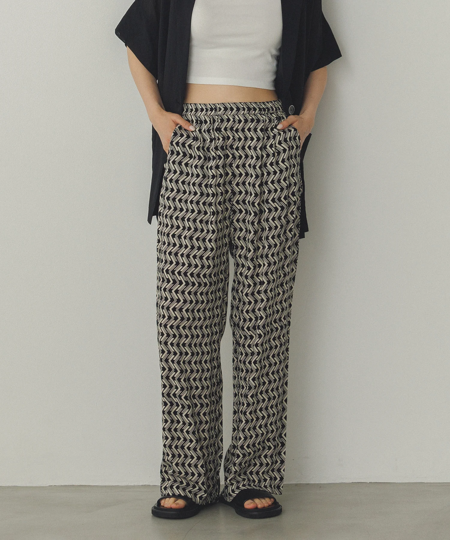 レーヨン プリントストレートパンツ