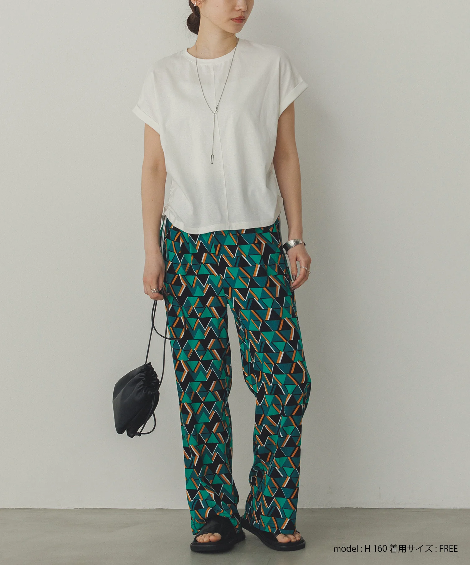 レーヨン プリントストレートパンツ