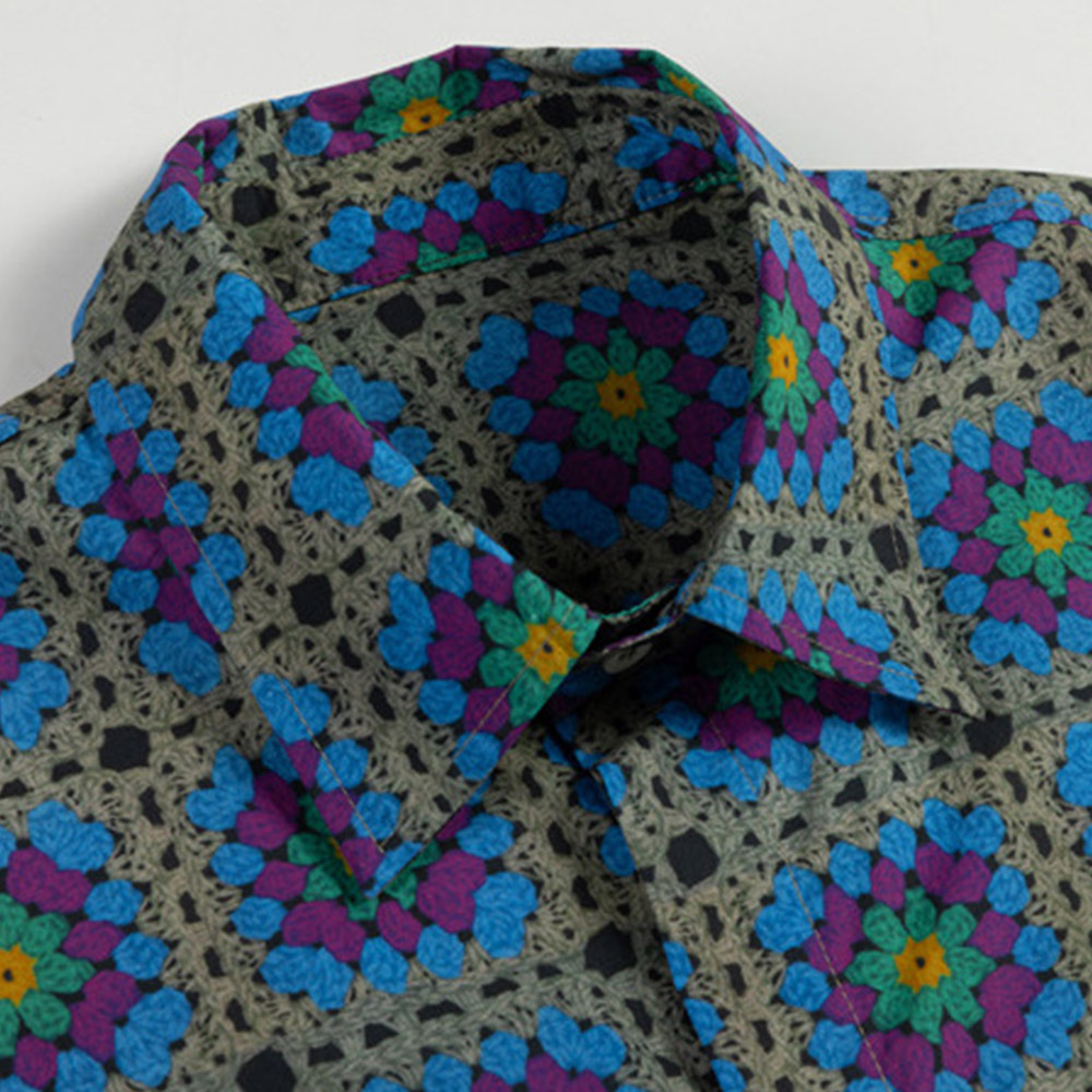 かぎ針編み風 グラニースクエア柄アロハシャツ