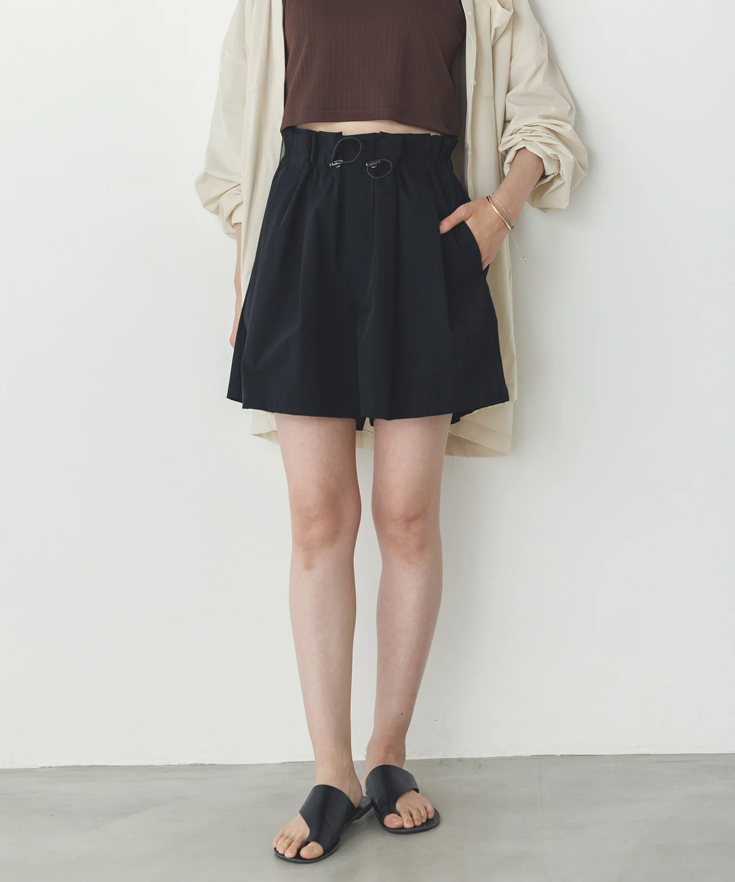 【接触冷感】フリルギャザー ショートパンツ