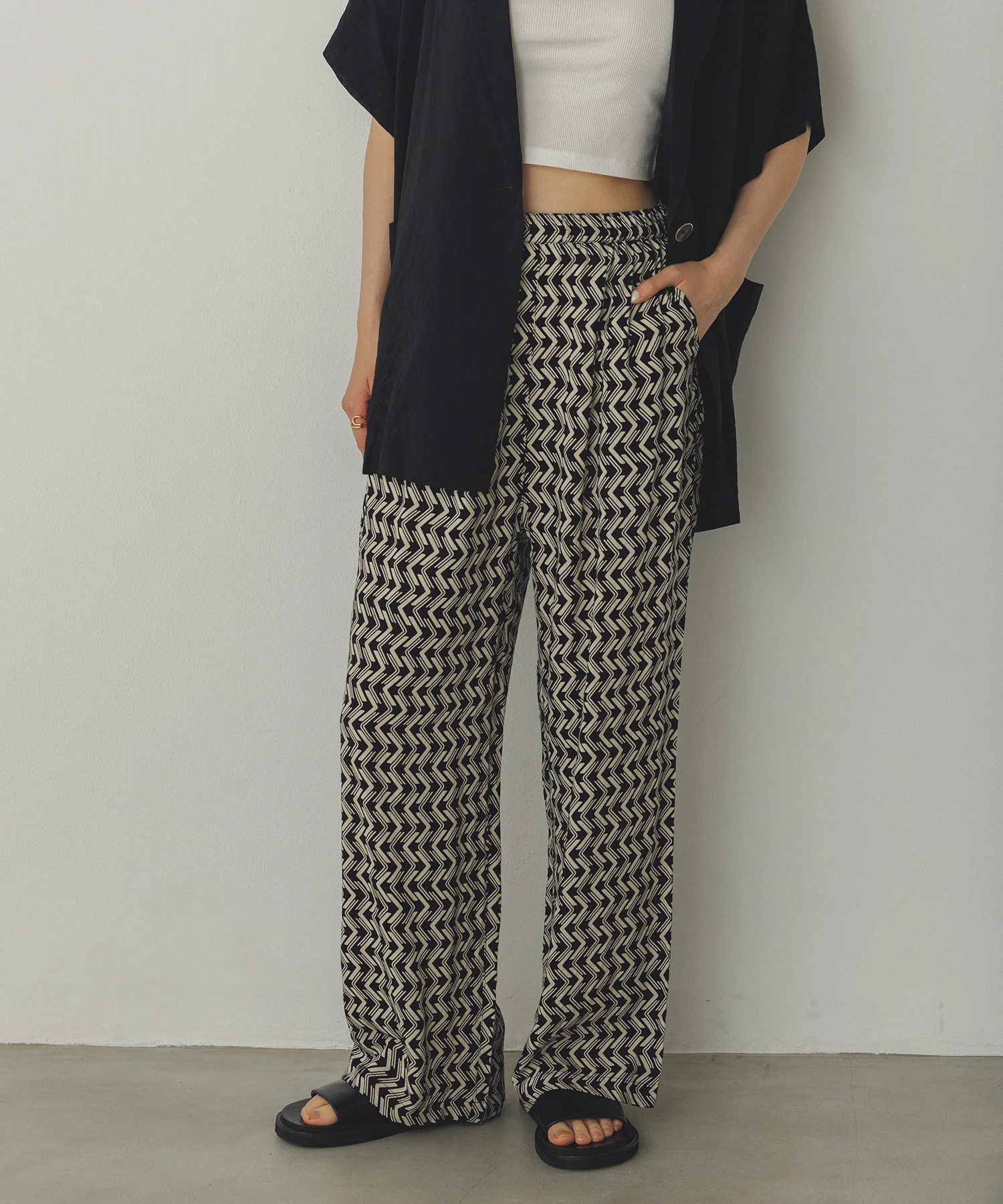 レーヨン プリントストレートパンツ