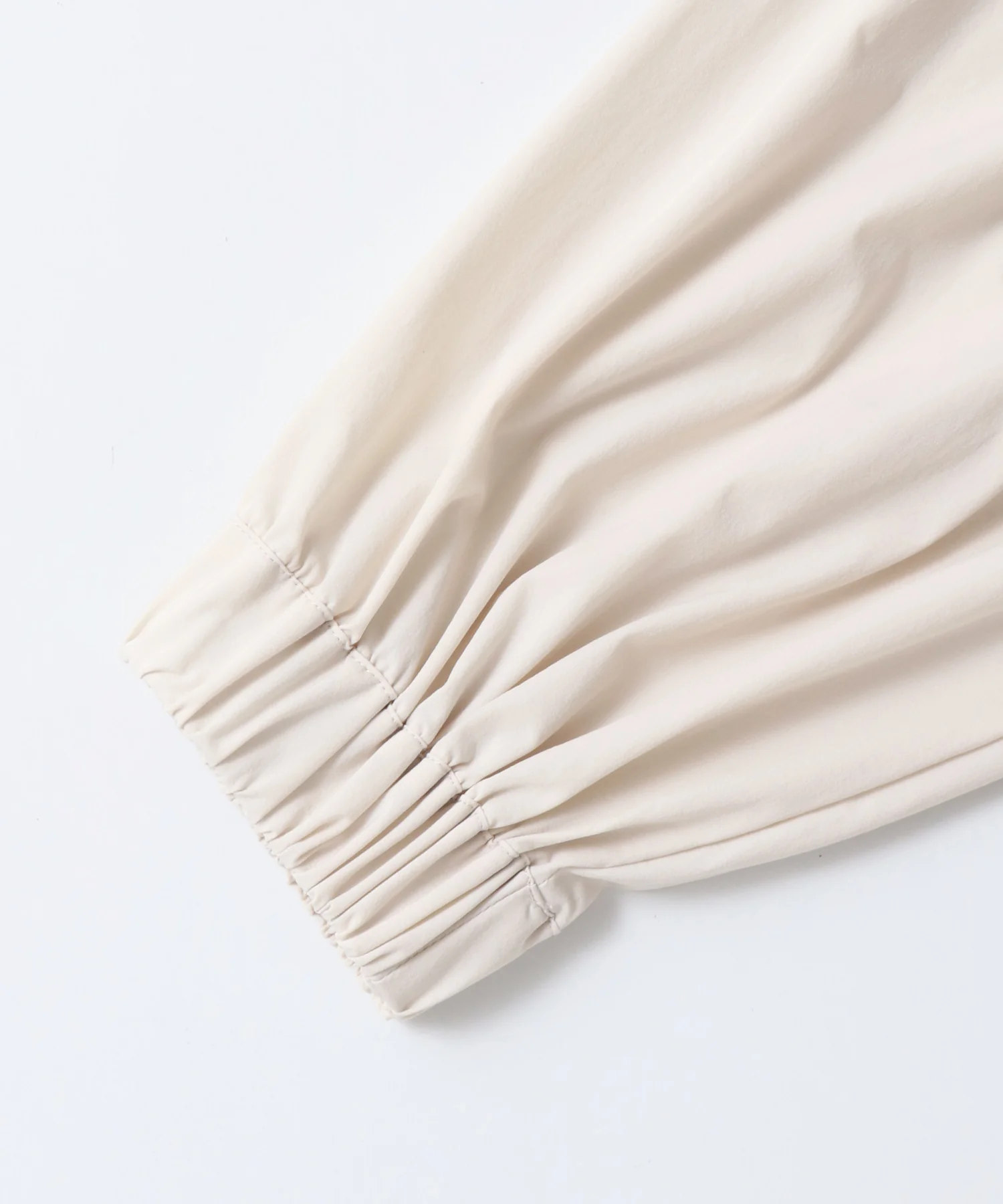 【接触冷感】フード付 ギャザーブルゾン