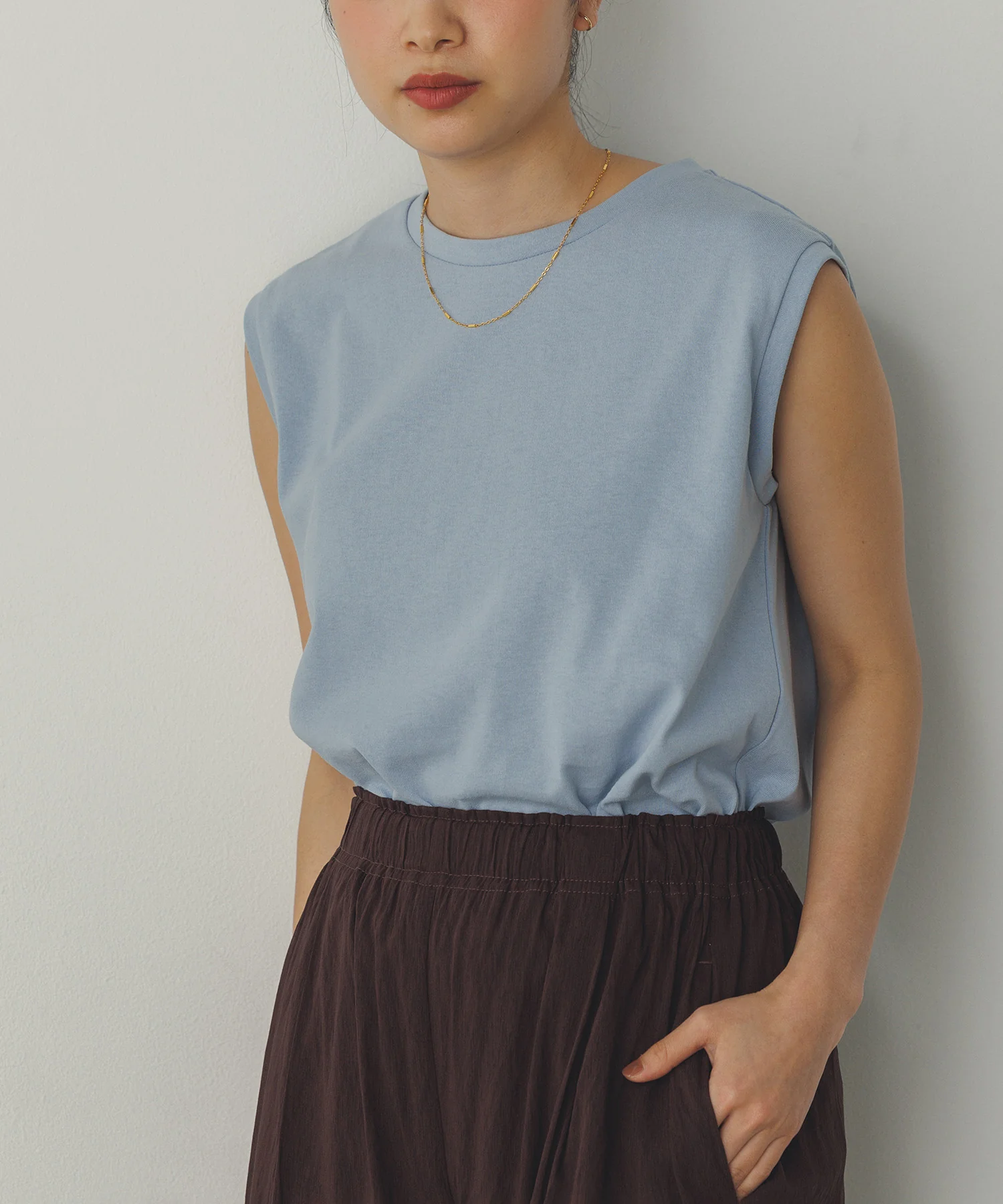 【新色追加】ベーシックノースリーブトップス