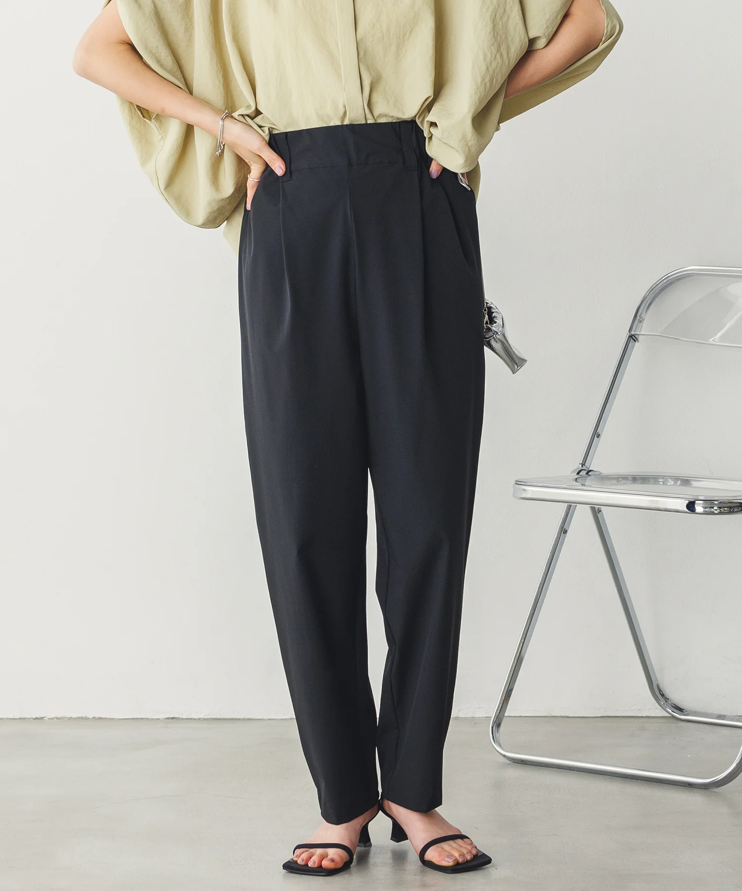 【新色追加】接触冷感テーパードパンツ