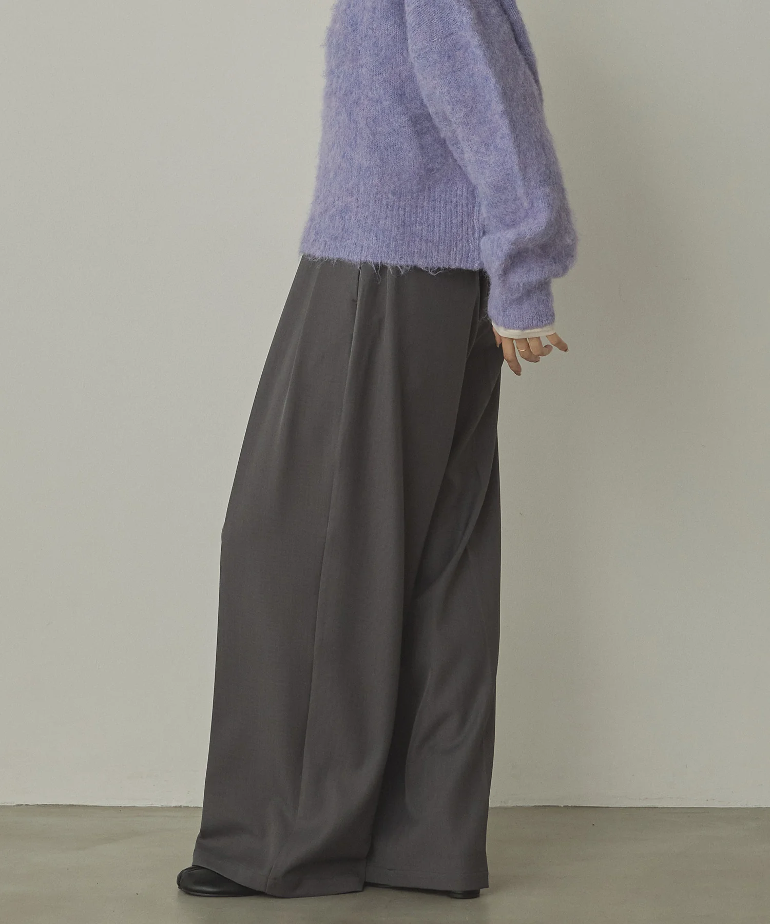 ポリツイル タックパンツ