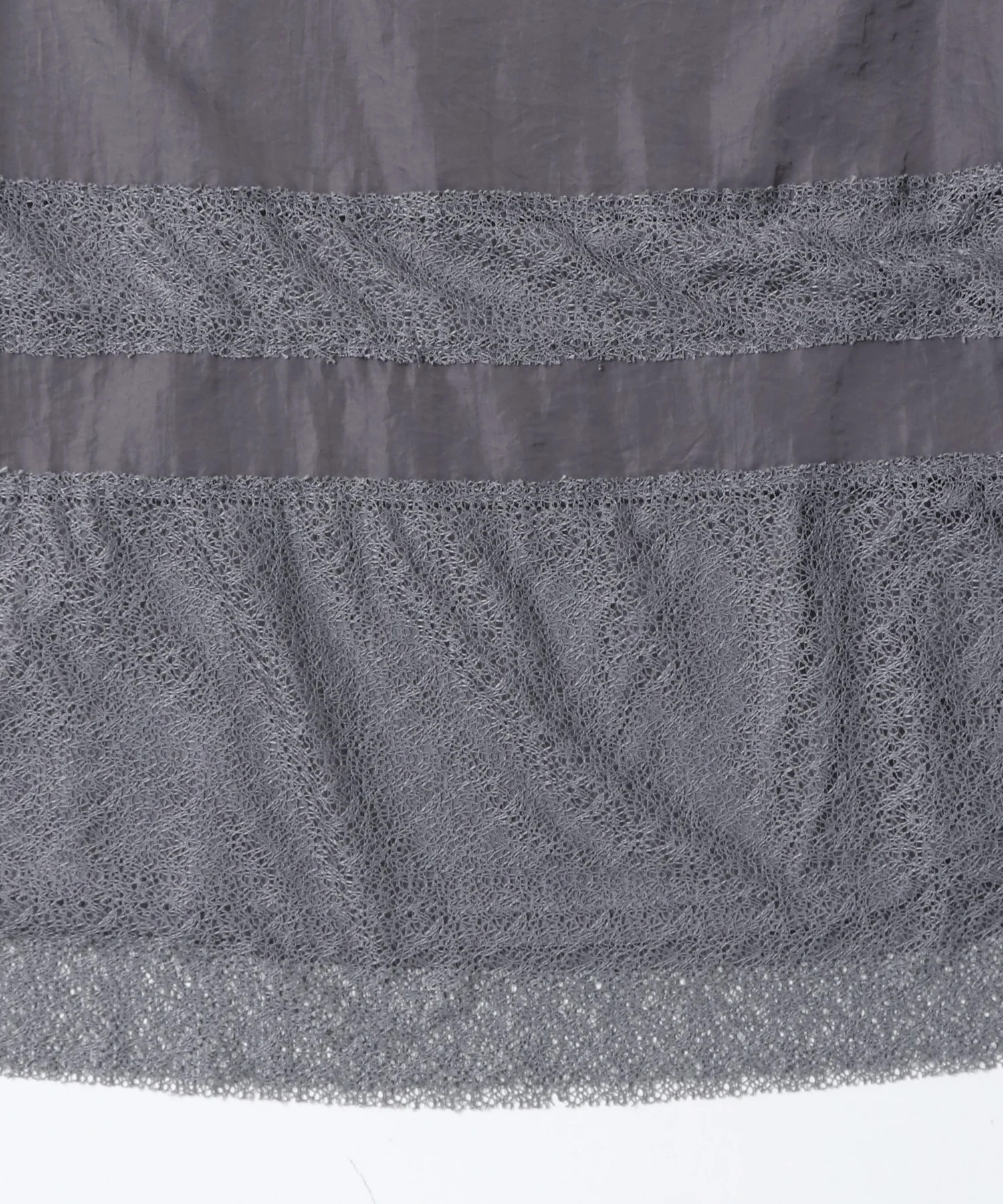 サテン 裾切替ナロースカート