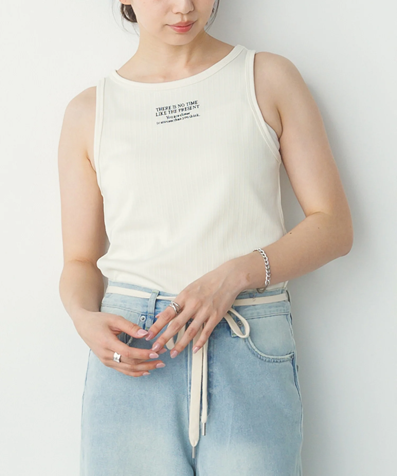 ロゴ刺繍 リブタンクトップ