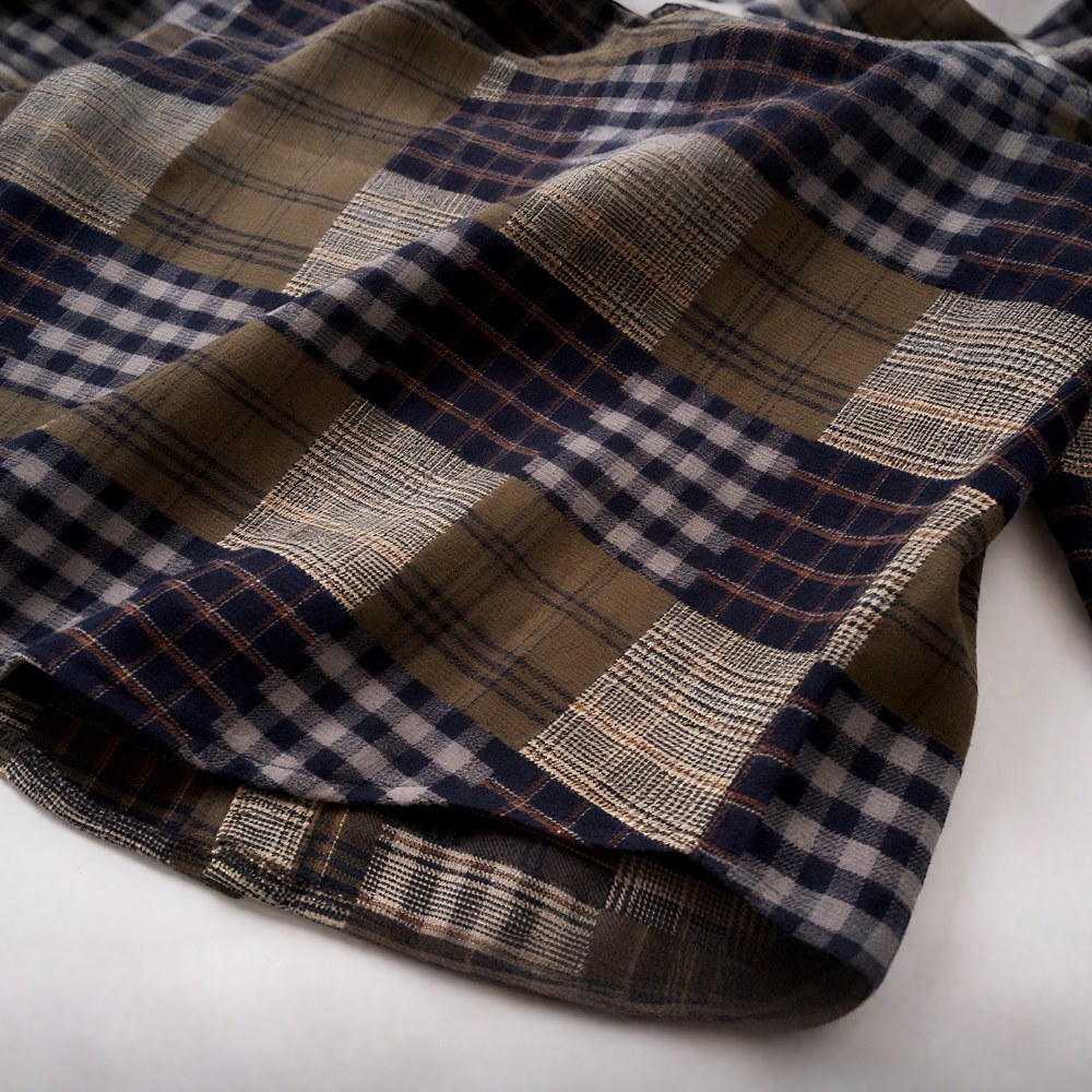 4種チェックパッチワーク風先染め長袖シャツ