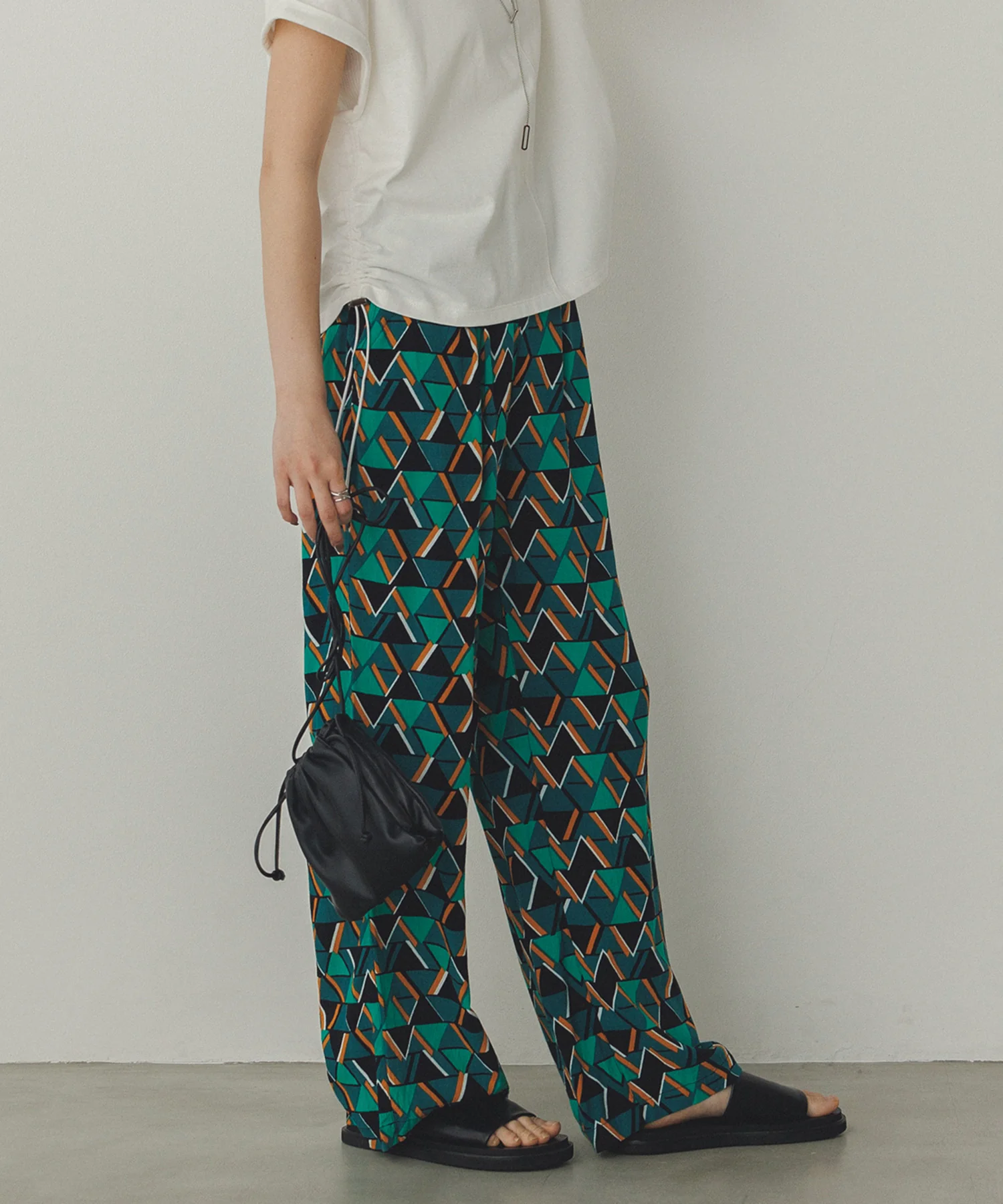 レーヨン プリントストレートパンツ