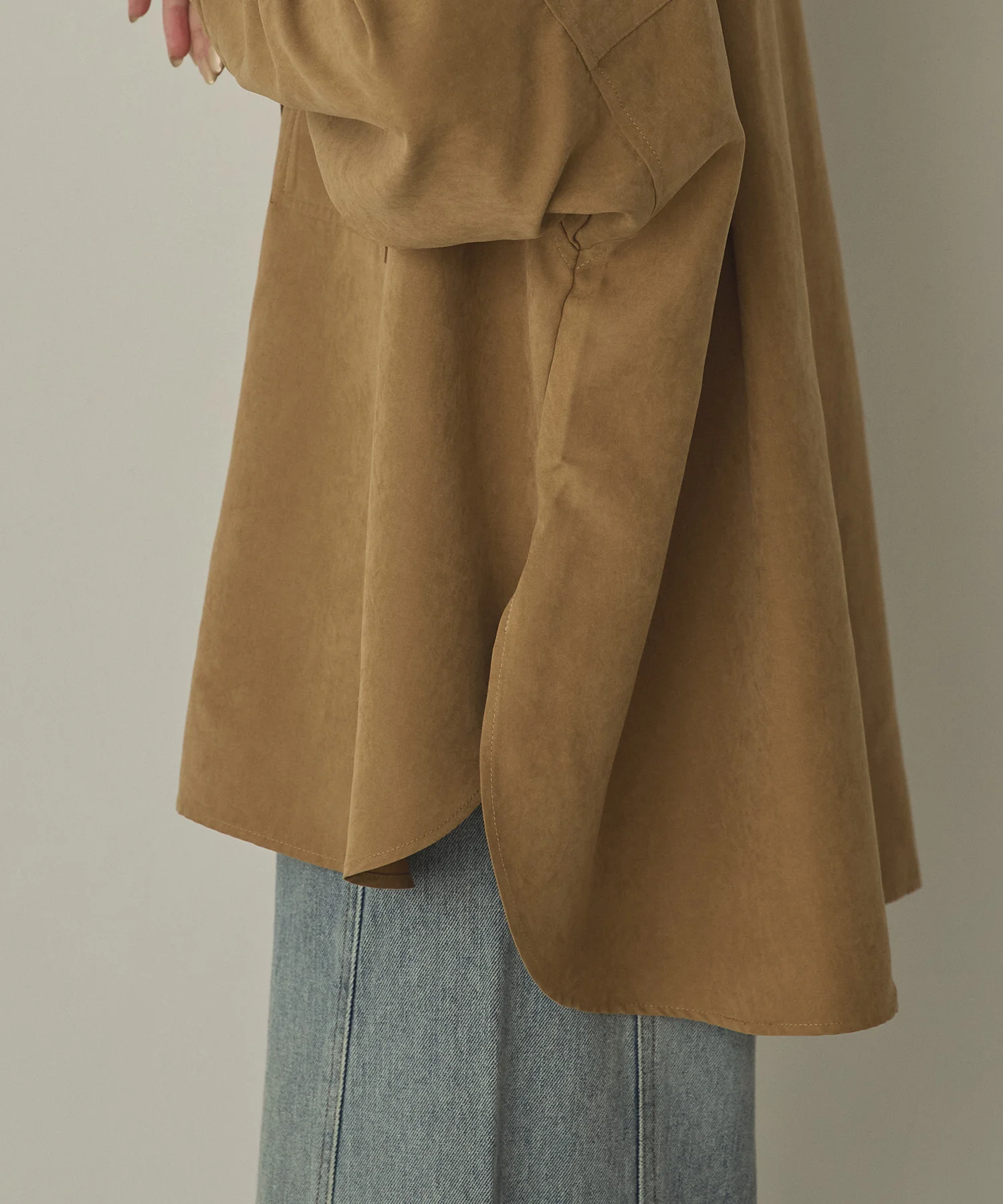 【WEB限定/別注】スウェードライク バンドカラーオーバーサイズシャツ