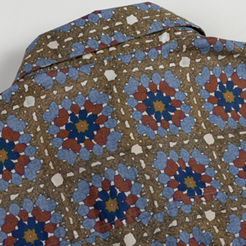 かぎ針編み風 グラニースクエア柄アロハシャツ