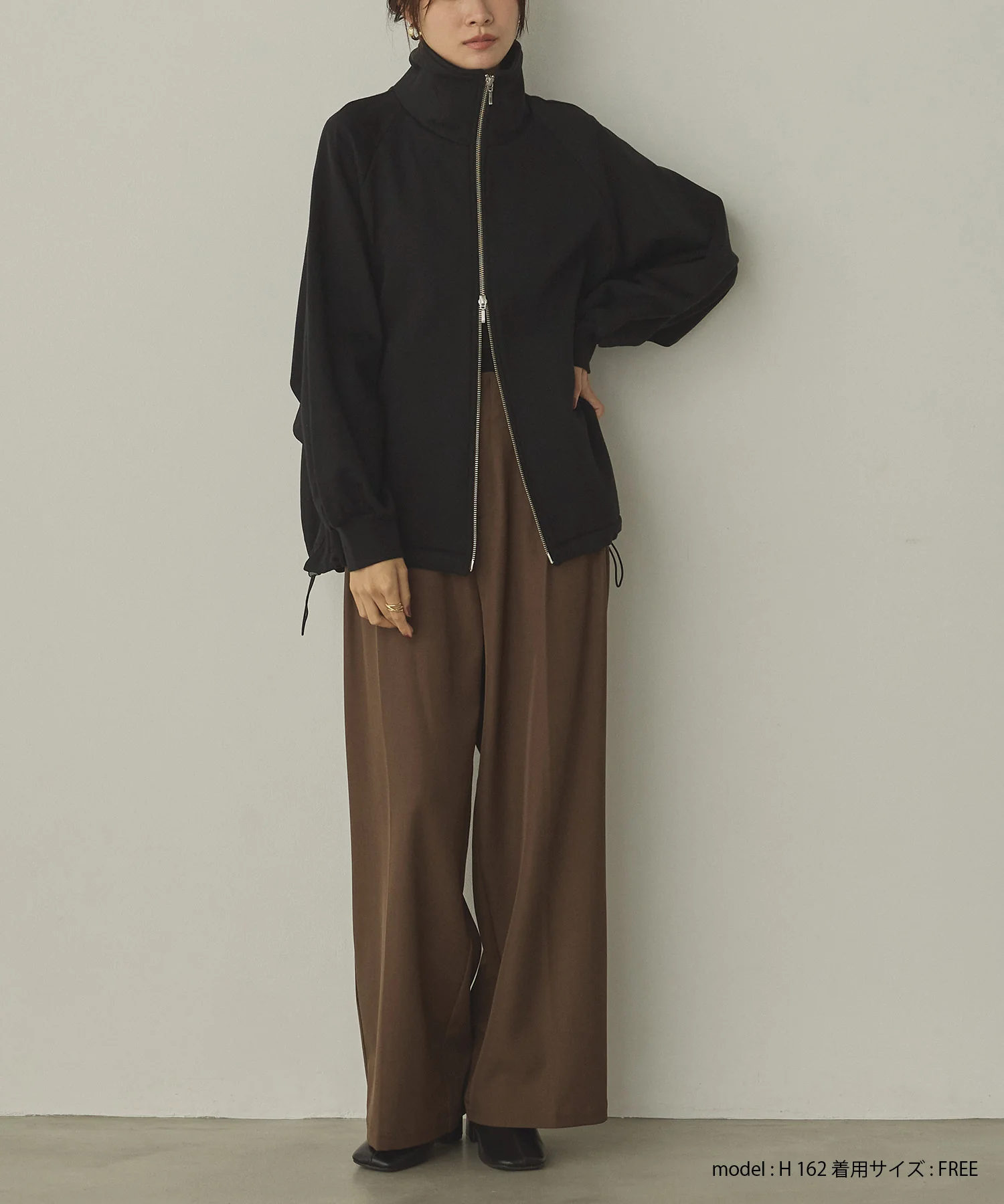 ポリツイル タックパンツ