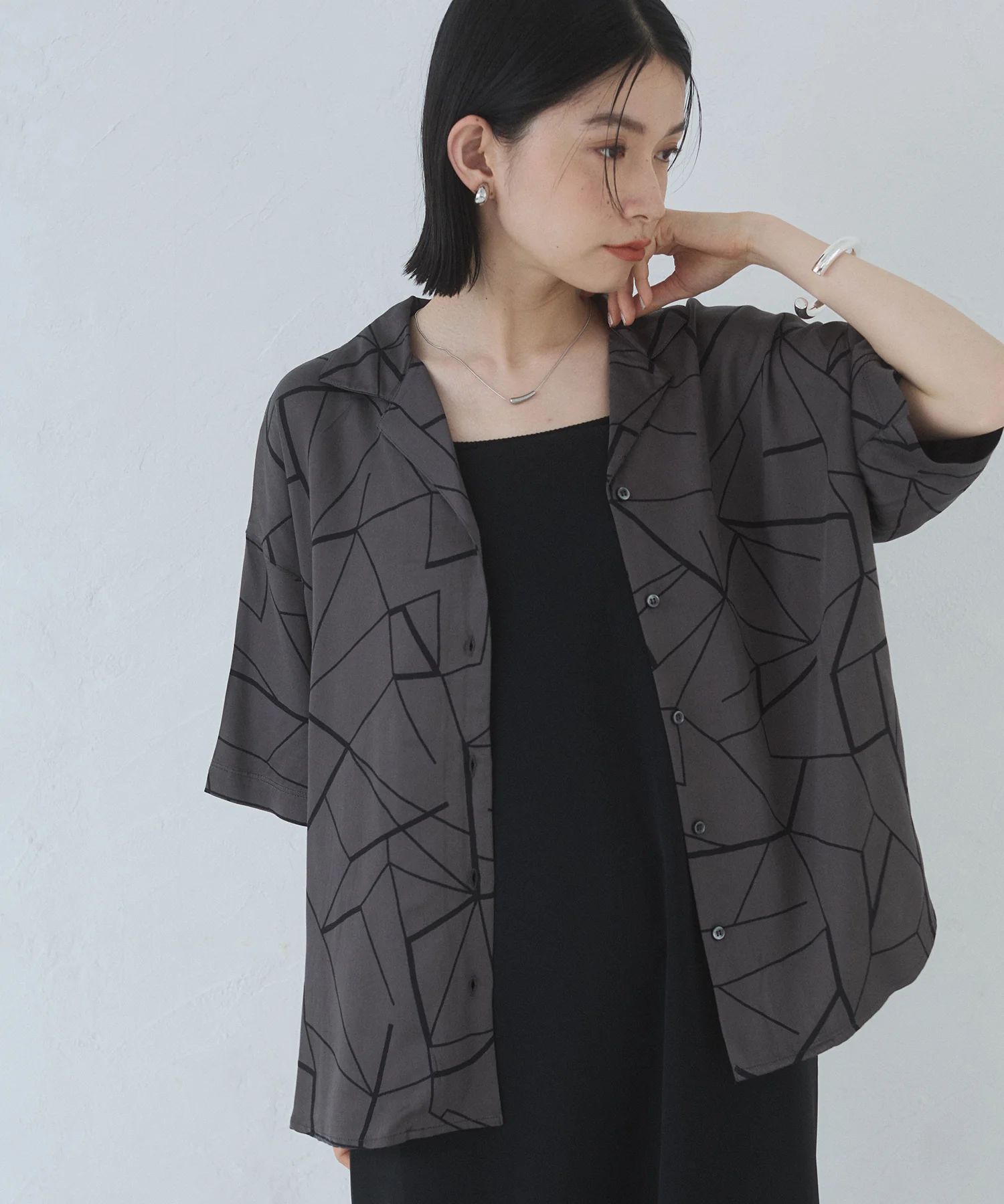 ビスコースサテン プリント開襟シャツ