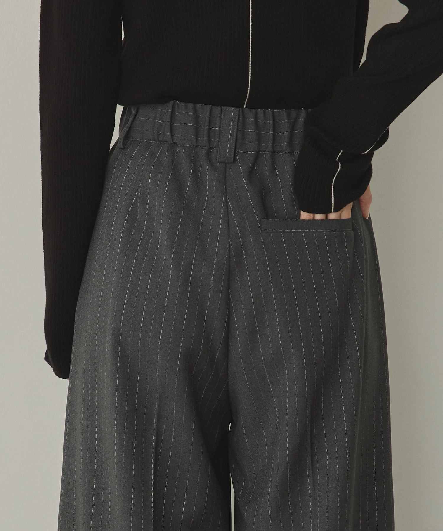 ツイルストライプ タックワイドパンツ