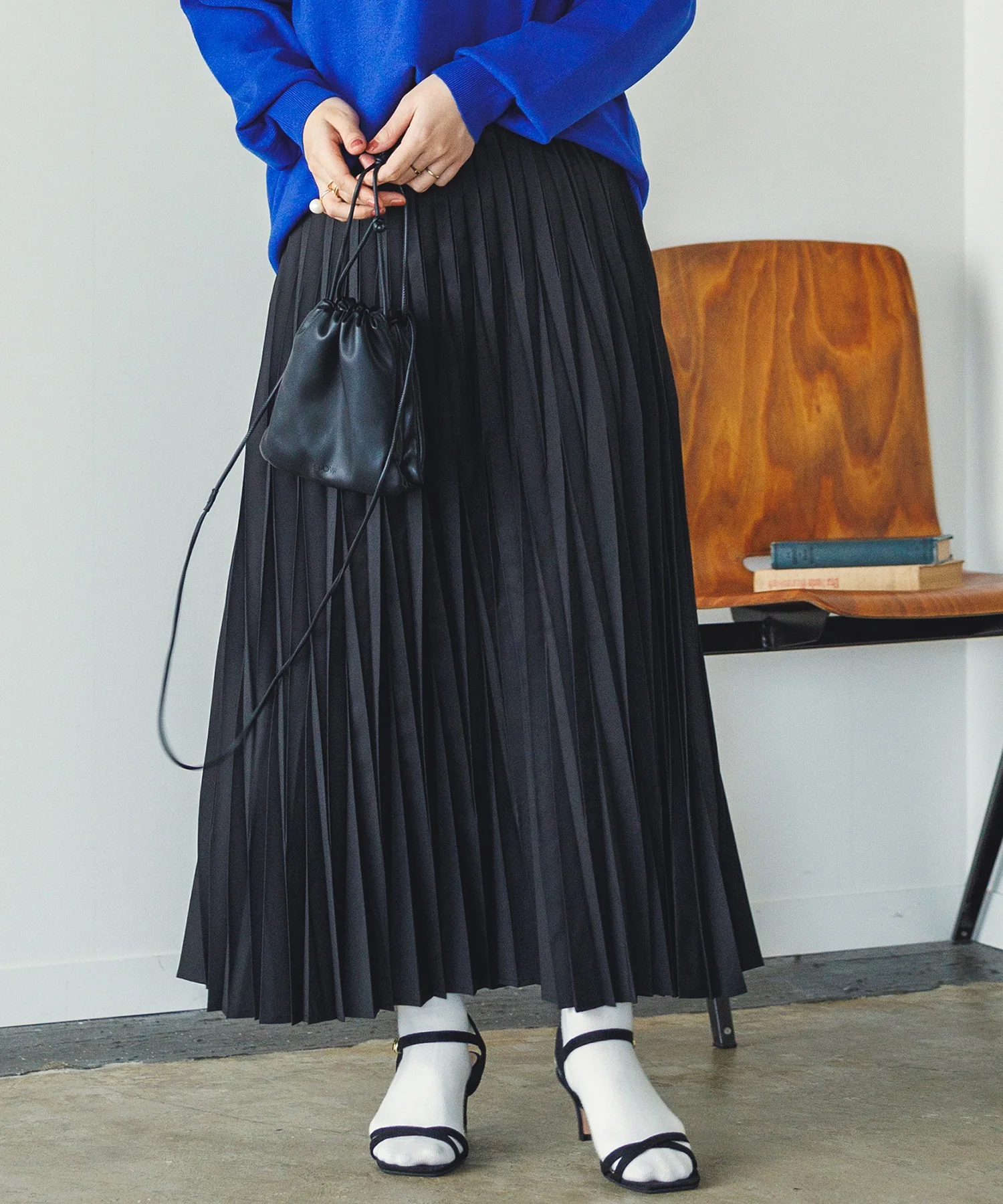 メモリープリーツスカート