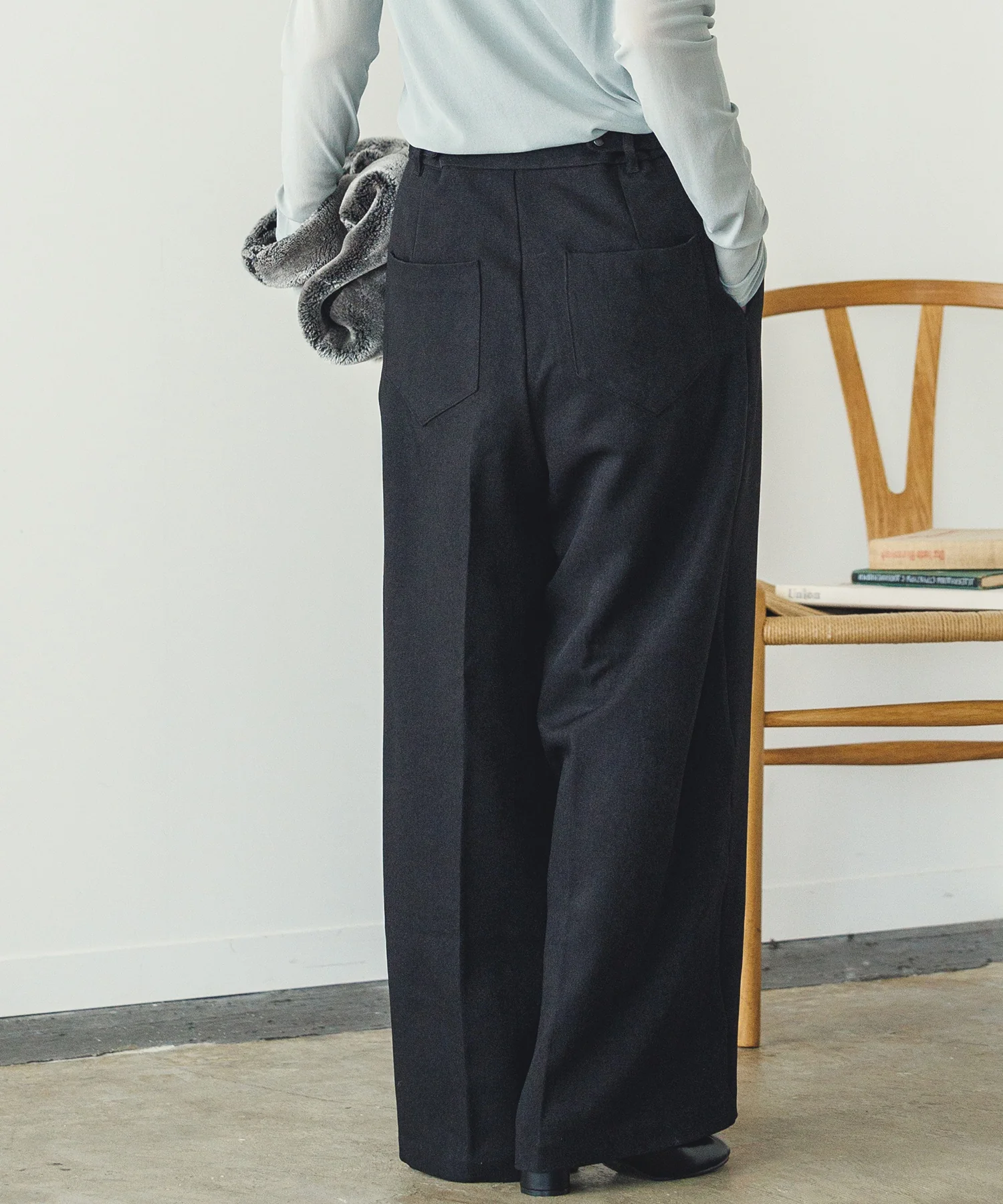 アジャスターハイウエストパンツ