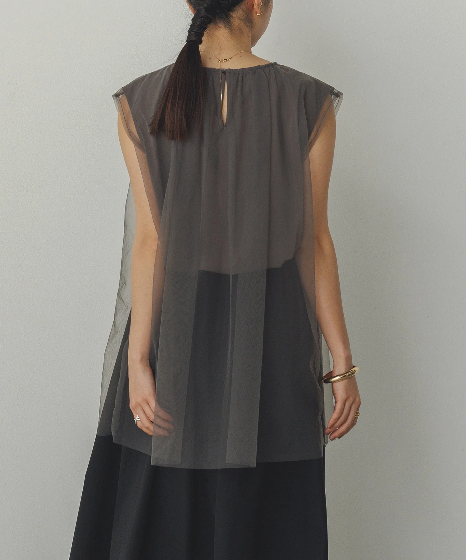 【接触冷感】チュールレイヤードトップス