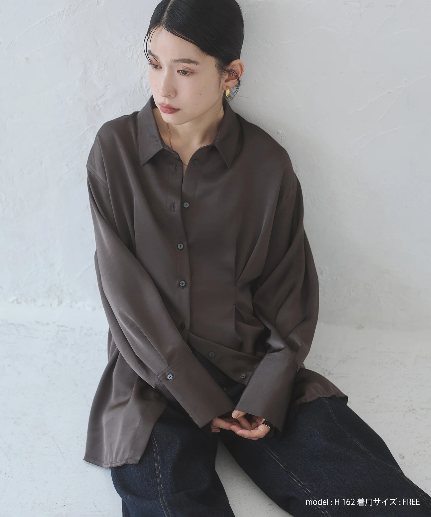 マットサテン タックシャツ