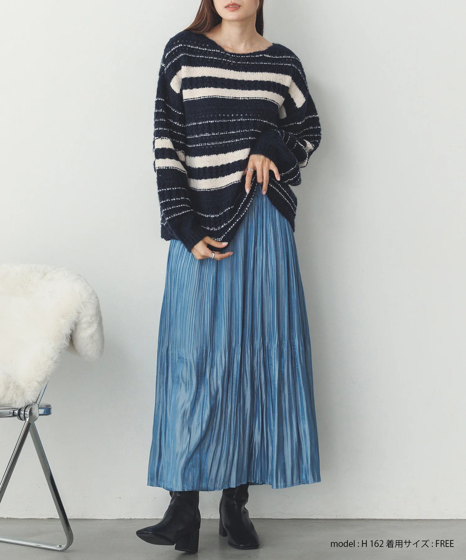 サテンランダムプリーツスカート